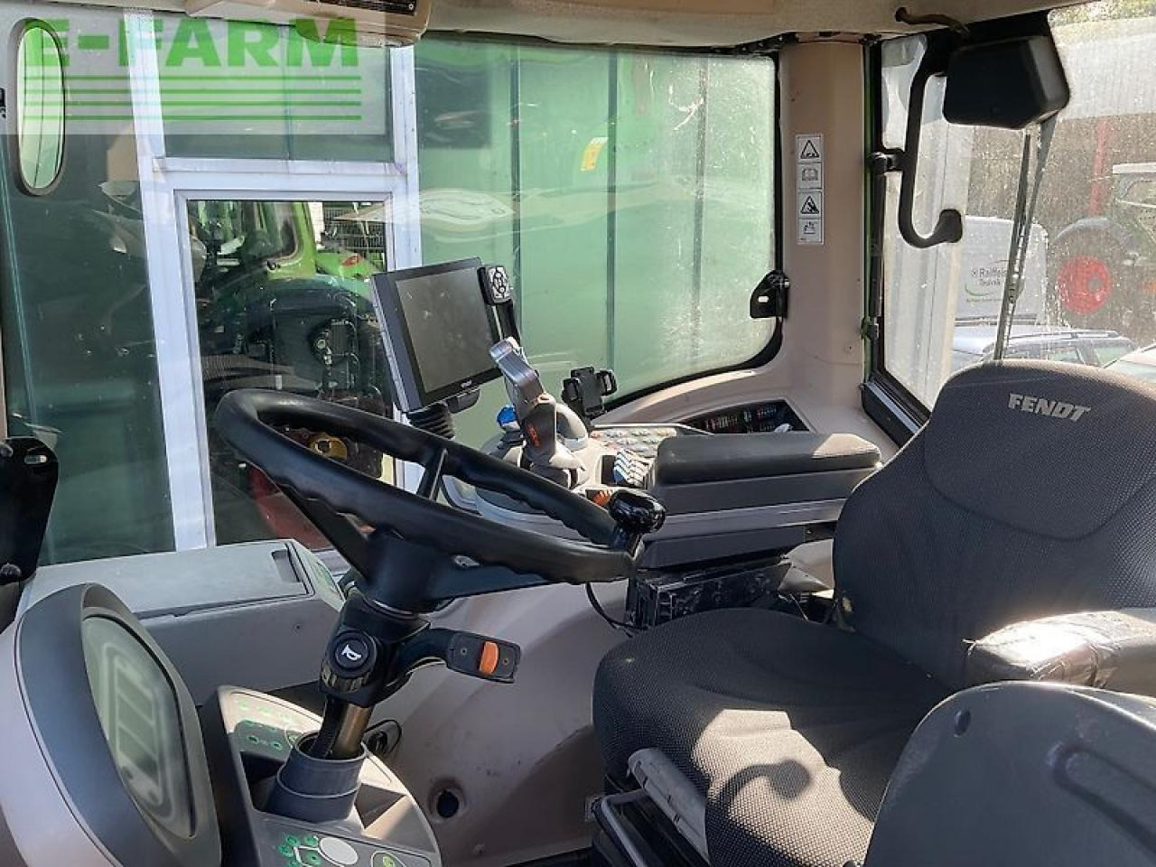 Fendt 828 vario s4 - Traktor: obrázok 5 Fendt 828 vario s4 - Traktor: obrázok 5