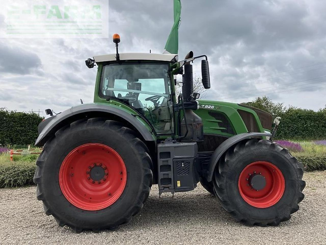 Fendt 828 vario s4 - Traktor: obrázok 3 Fendt 828 vario s4 - Traktor: obrázok 3