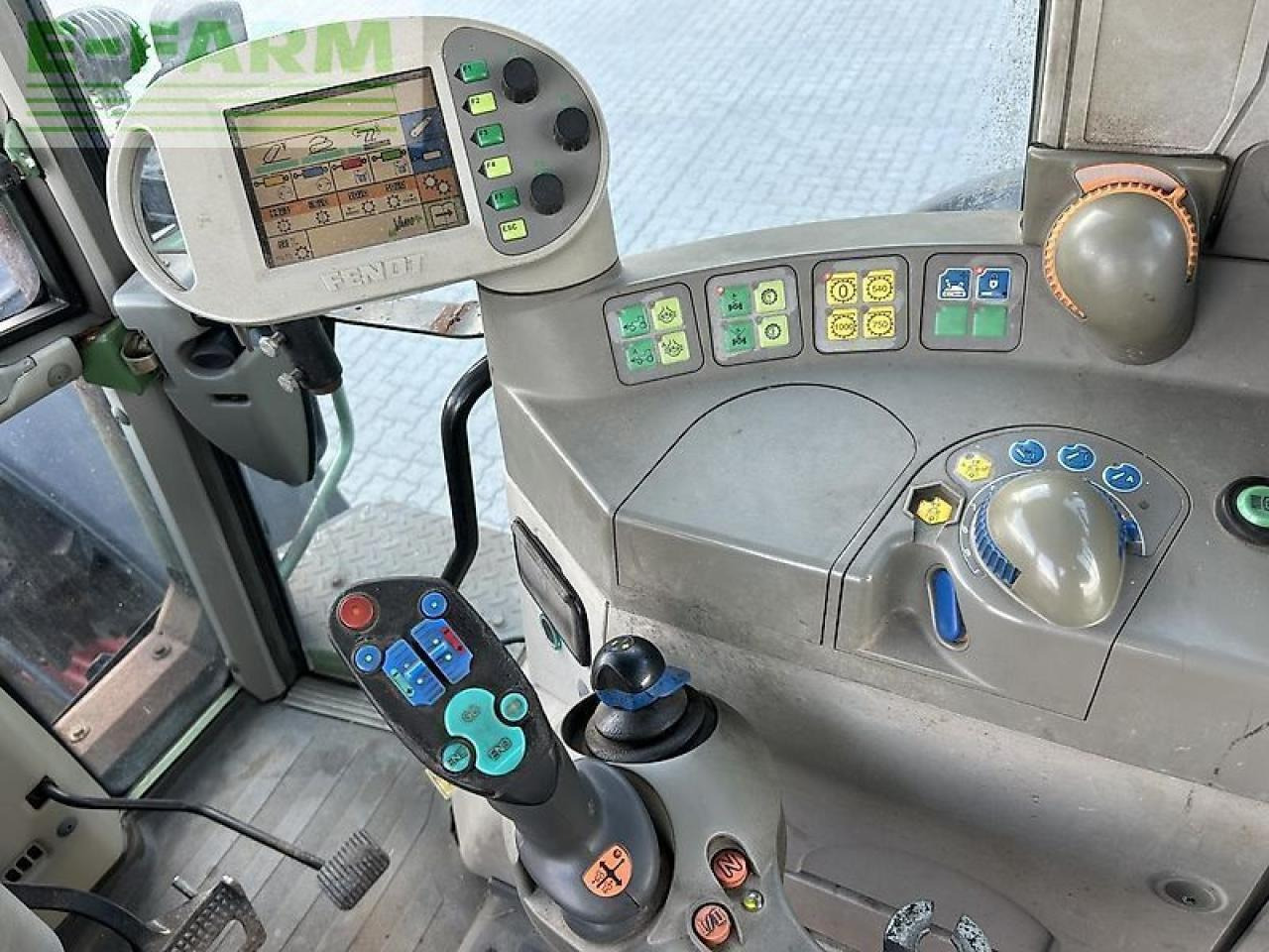Fendt 916 com2 - Traktor: obrázok 5 Fendt 916 com2 - Traktor: obrázok 5