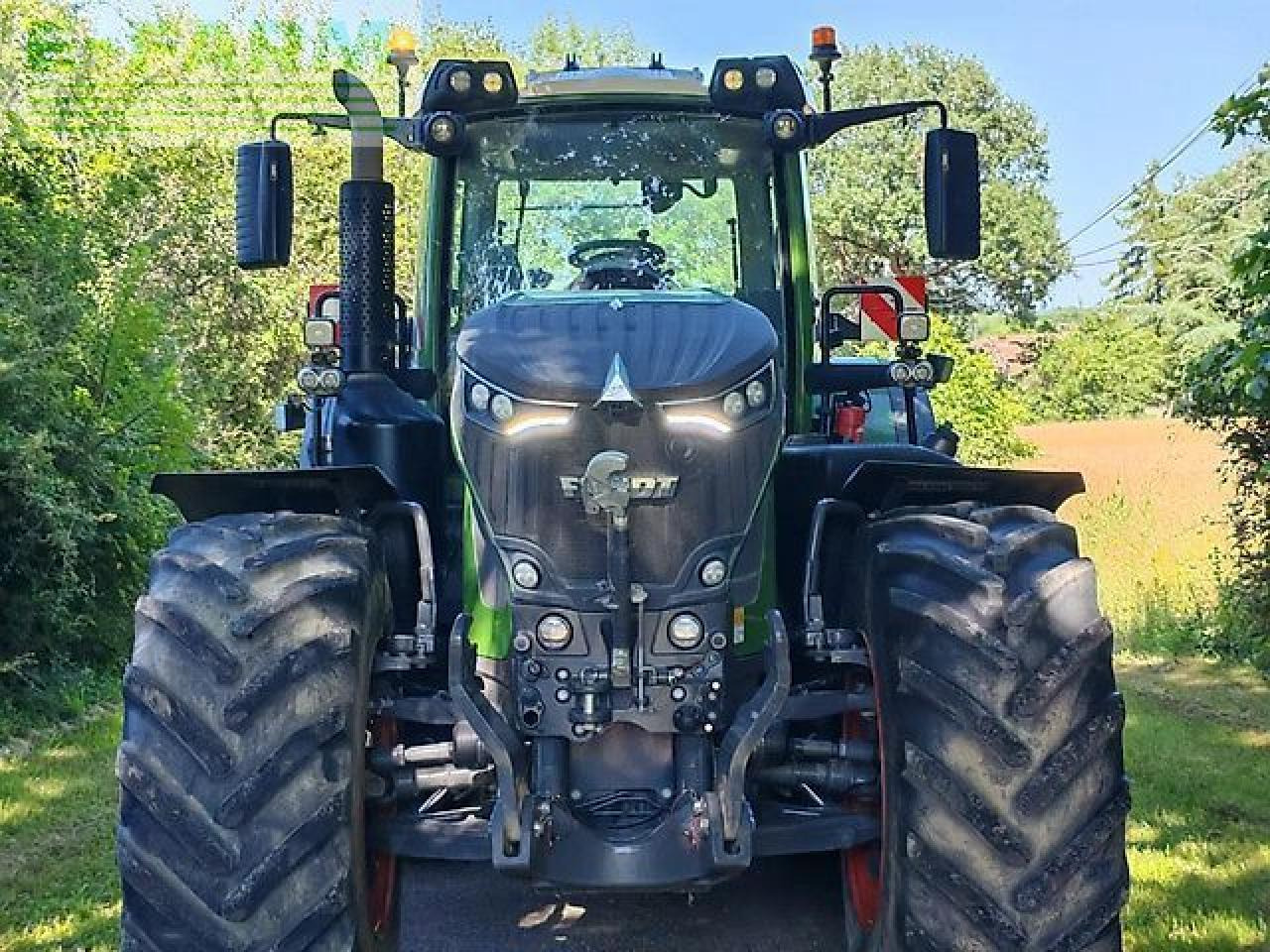 Fendt 933 gen6 profi plus 1900h ( 930 936 939 942 ) - Traktor: obrázok 4 Fendt 933 gen6 profi plus 1900h ( 930 936 939 942 ) - Traktor: obrázok 4
