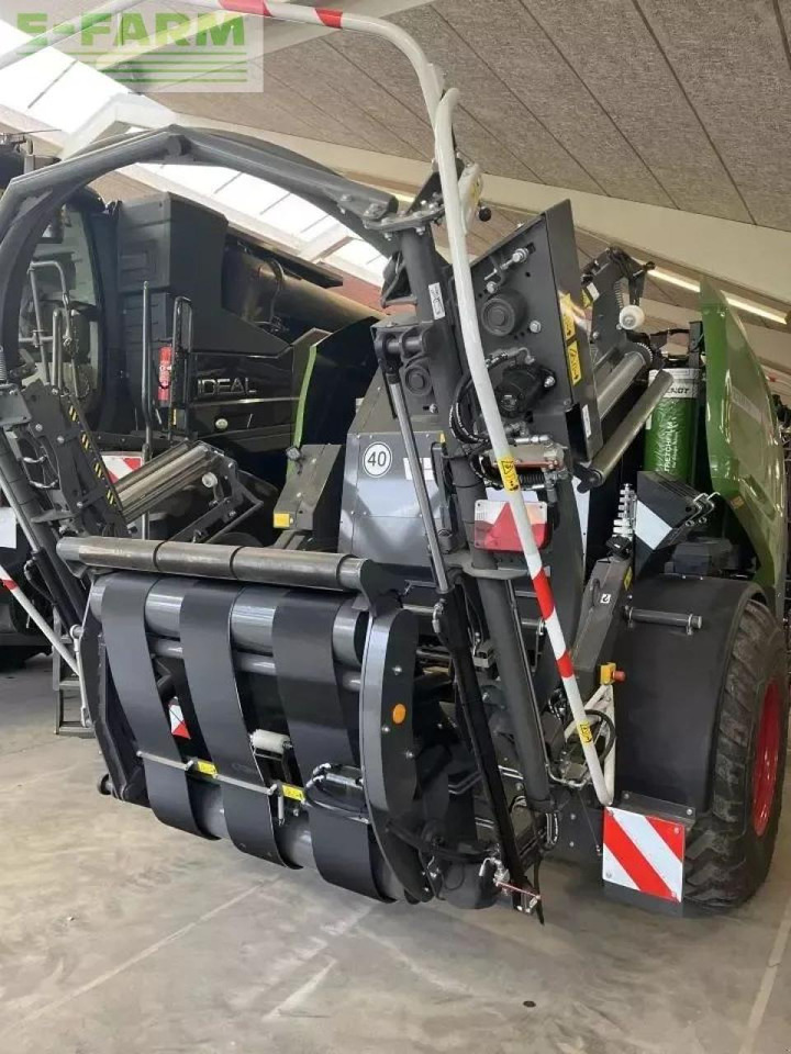 Fendt rotana 130f combi - Lis na hranaté balíky: obrázok 2 Fendt rotana 130f combi - Lis na hranaté balíky: obrázok 2