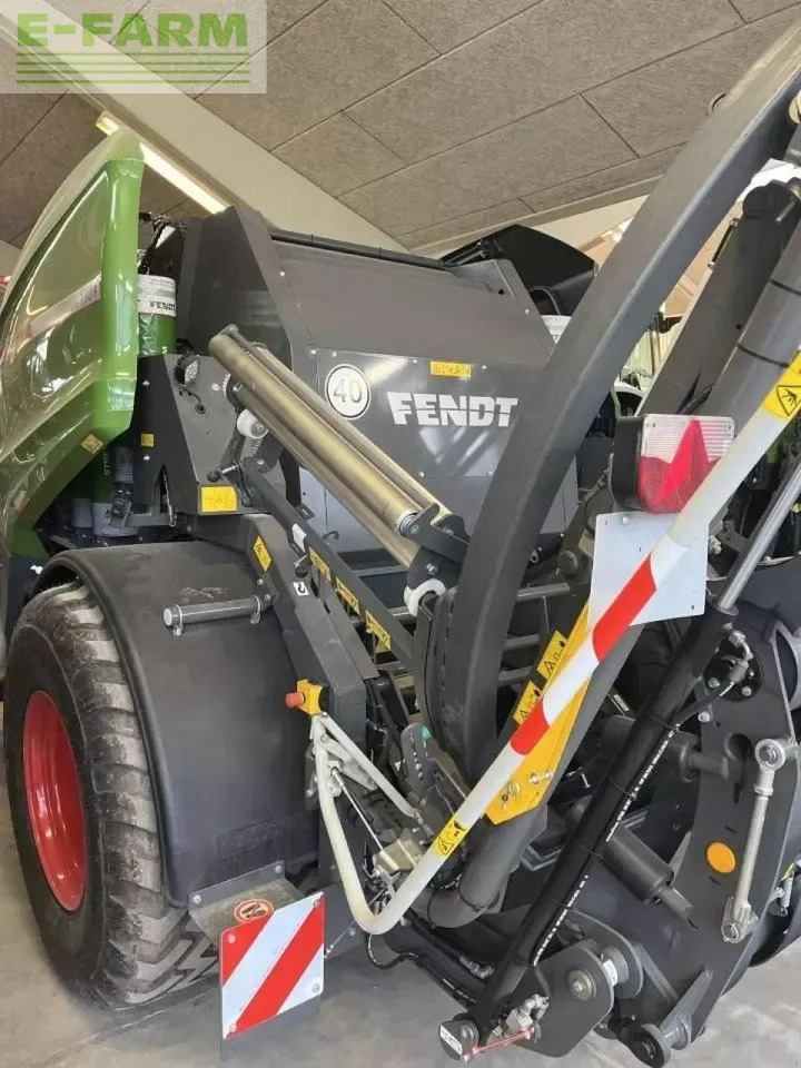 Fendt rotana 130f combi - Lis na hranaté balíky: obrázok 3 Fendt rotana 130f combi - Lis na hranaté balíky: obrázok 3