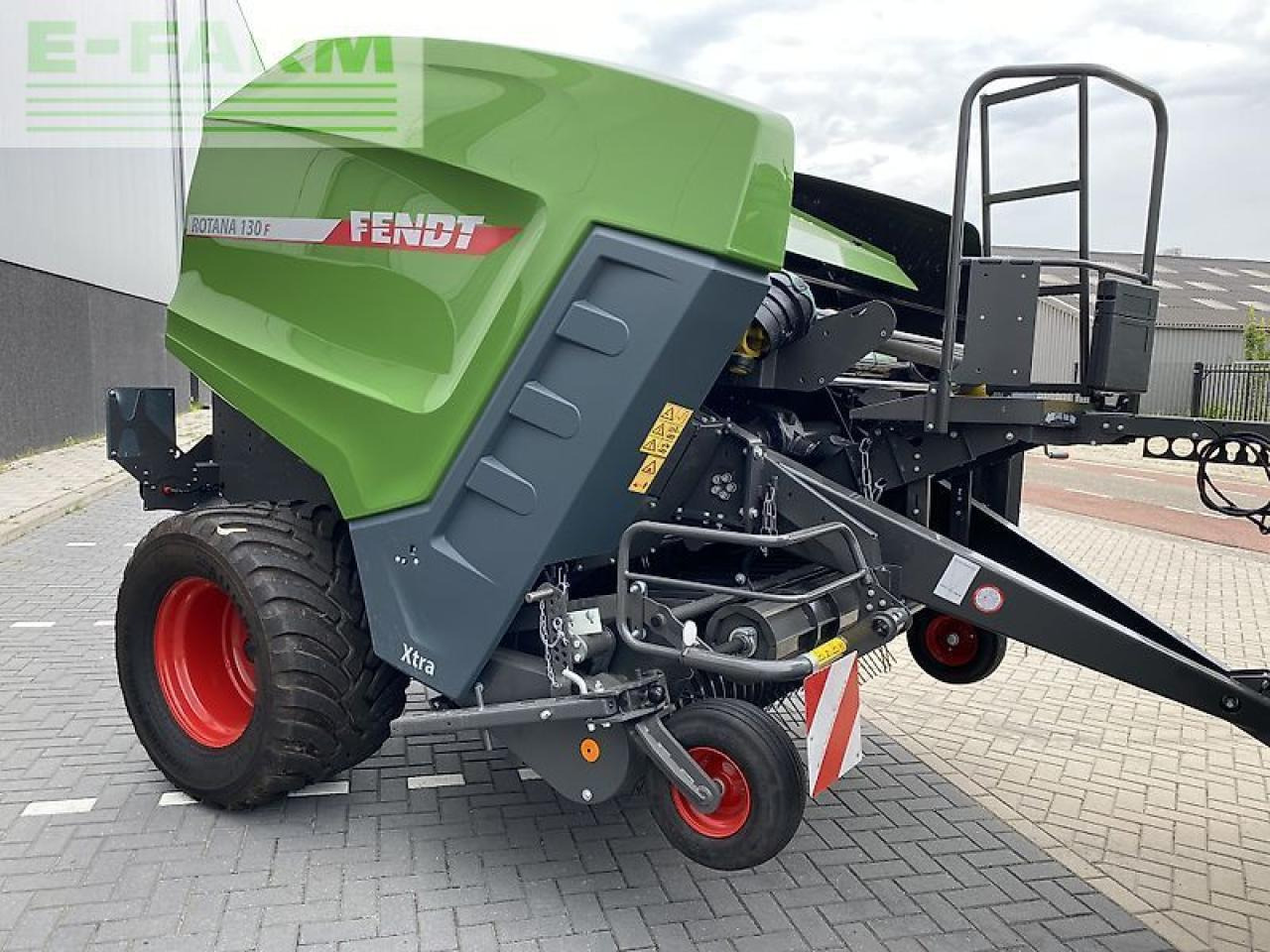Fendt rotana 130f xtra - Lis na hranaté balíky: obrázok 4 Fendt rotana 130f xtra - Lis na hranaté balíky: obrázok 4