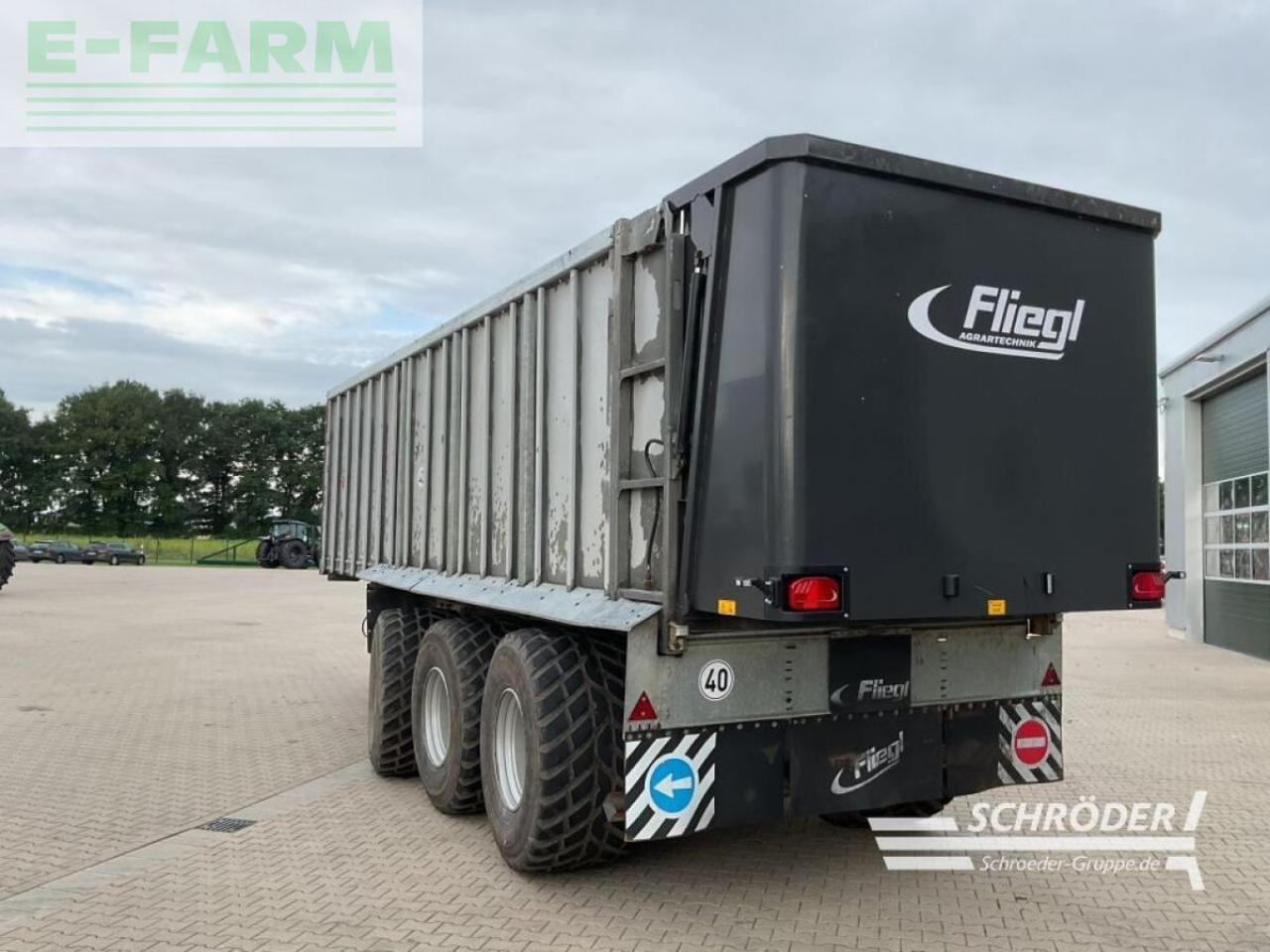 Fliegl asw 288 - Poľnohospodársky sklápěcí príves: obrázok 4 Fliegl asw 288 - Poľnohospodársky sklápěcí príves: obrázok 4