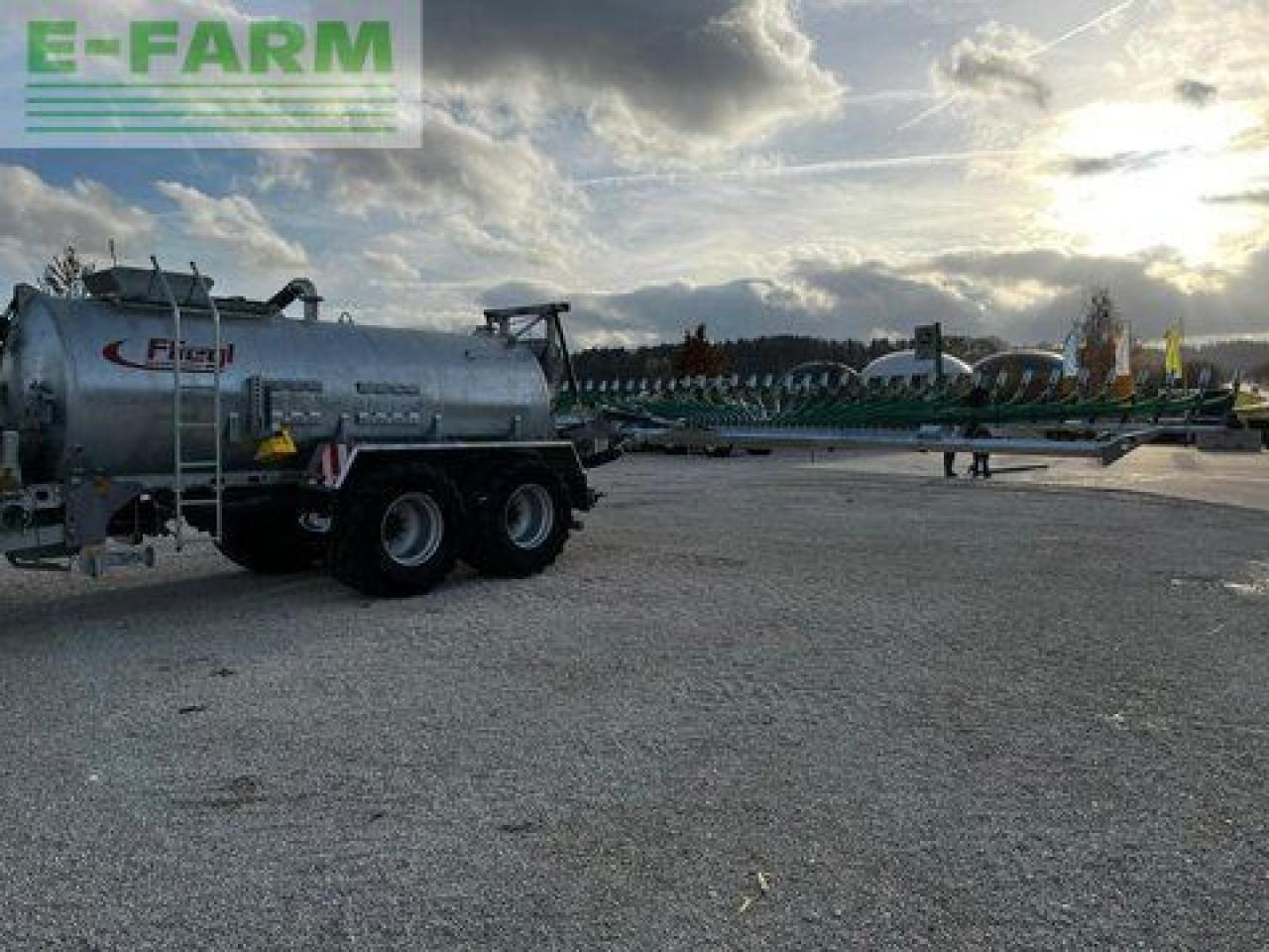 Fliegl pfw 12000 maxx-line - Fekálny náves: obrázok 2 Fliegl pfw 12000 maxx-line - Fekálny náves: obrázok 2