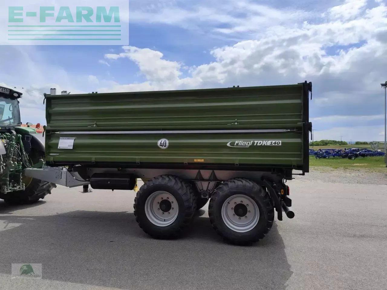 Fliegl tdk 140 fox - Poľnohospodársky sklápěcí príves: obrázok 3 Fliegl tdk 140 fox - Poľnohospodársky sklápěcí príves: obrázok 3