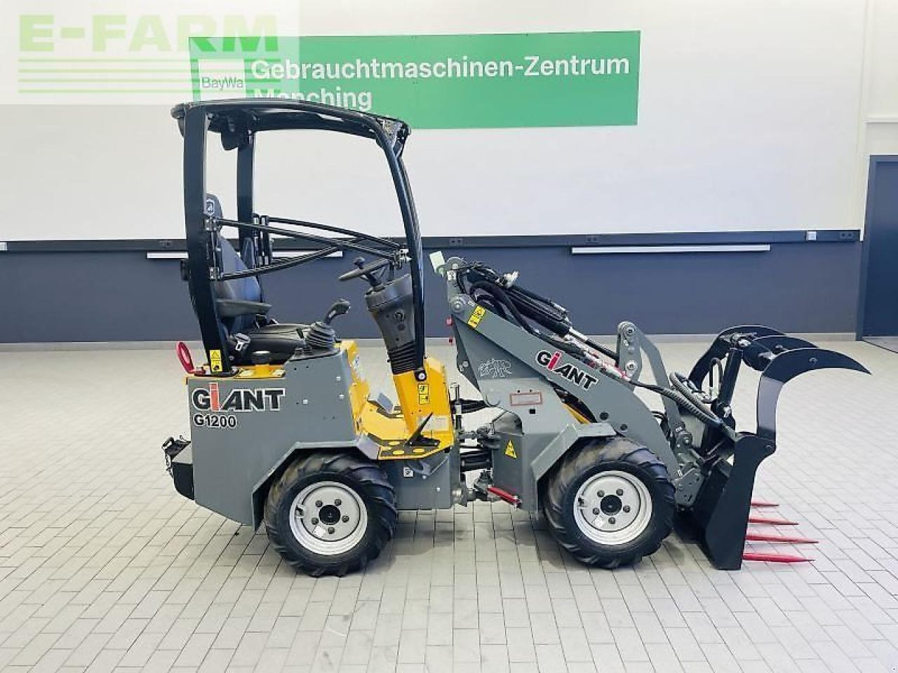 Giant g1200 - Mini rýpadlo: obrázok 4 Giant g1200 - Mini rýpadlo: obrázok 4