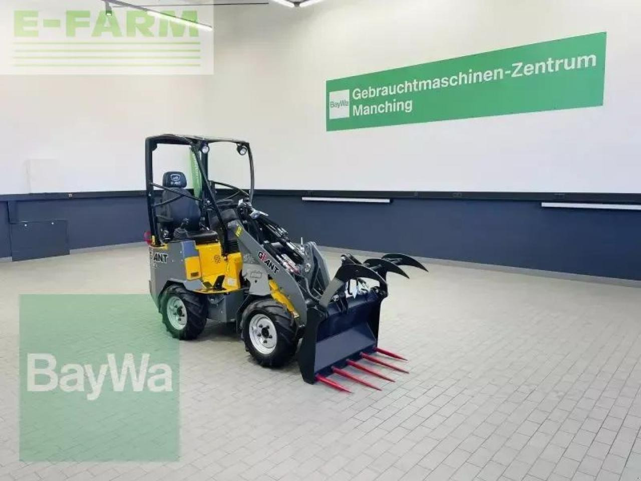 Giant g1200 - Mini rýpadlo: obrázok 1 Giant g1200 - Mini rýpadlo: obrázok 1