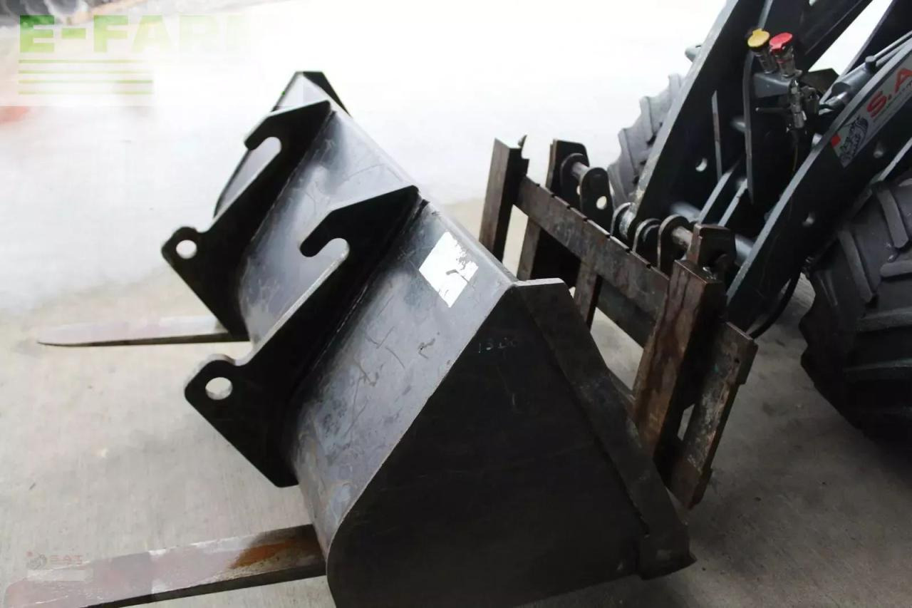 Giant hoflader d 335 t - Kolesový nakladač: obrázok 4 Giant hoflader d 335 t - Kolesový nakladač: obrázok 4