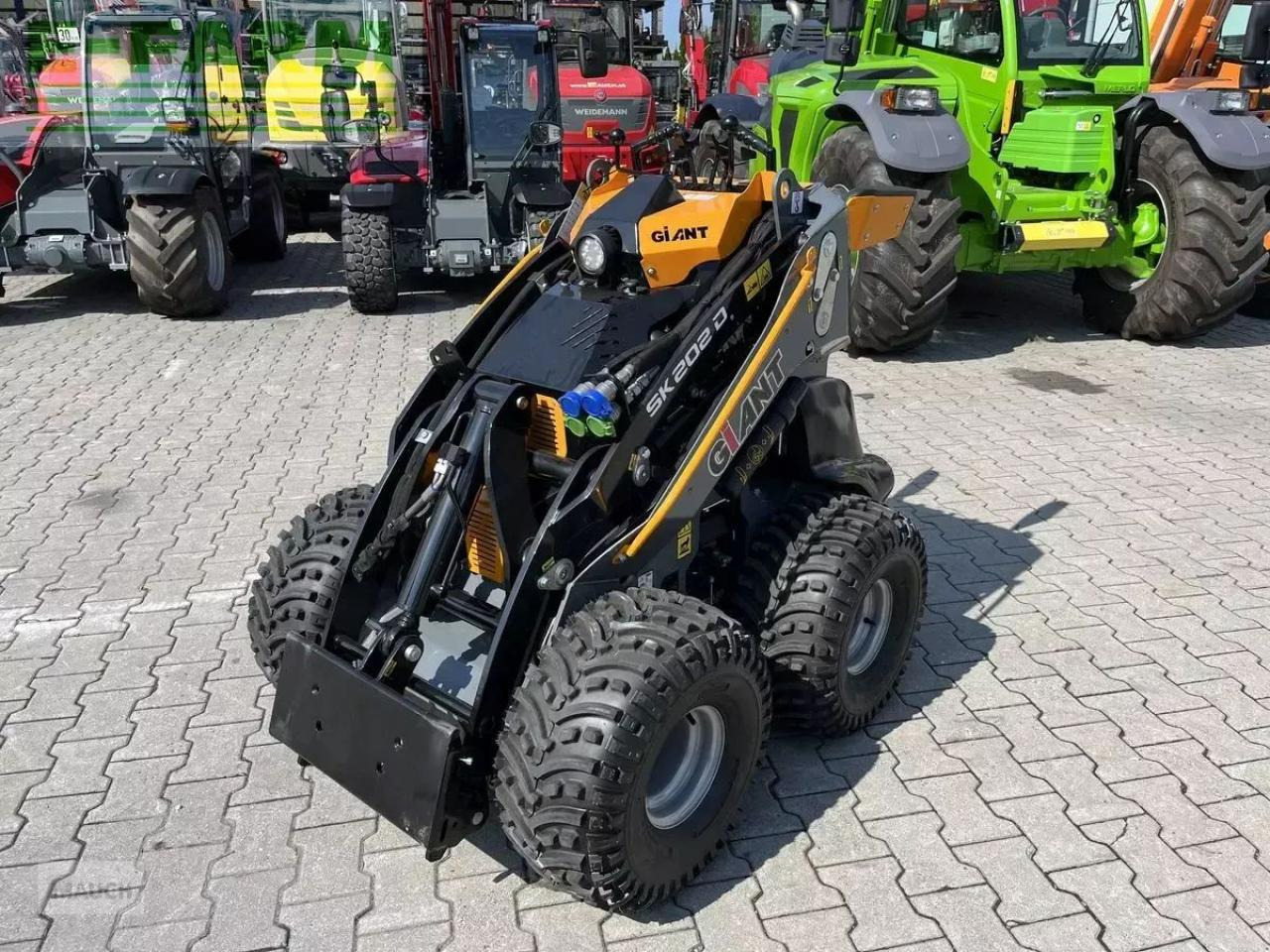 Giant sk 202d neuwertig inkl. schaufel & pg - Kolesový nakladač: obrázok 1 Giant sk 202d neuwertig inkl. schaufel & pg - Kolesový nakladač: obrázok 1