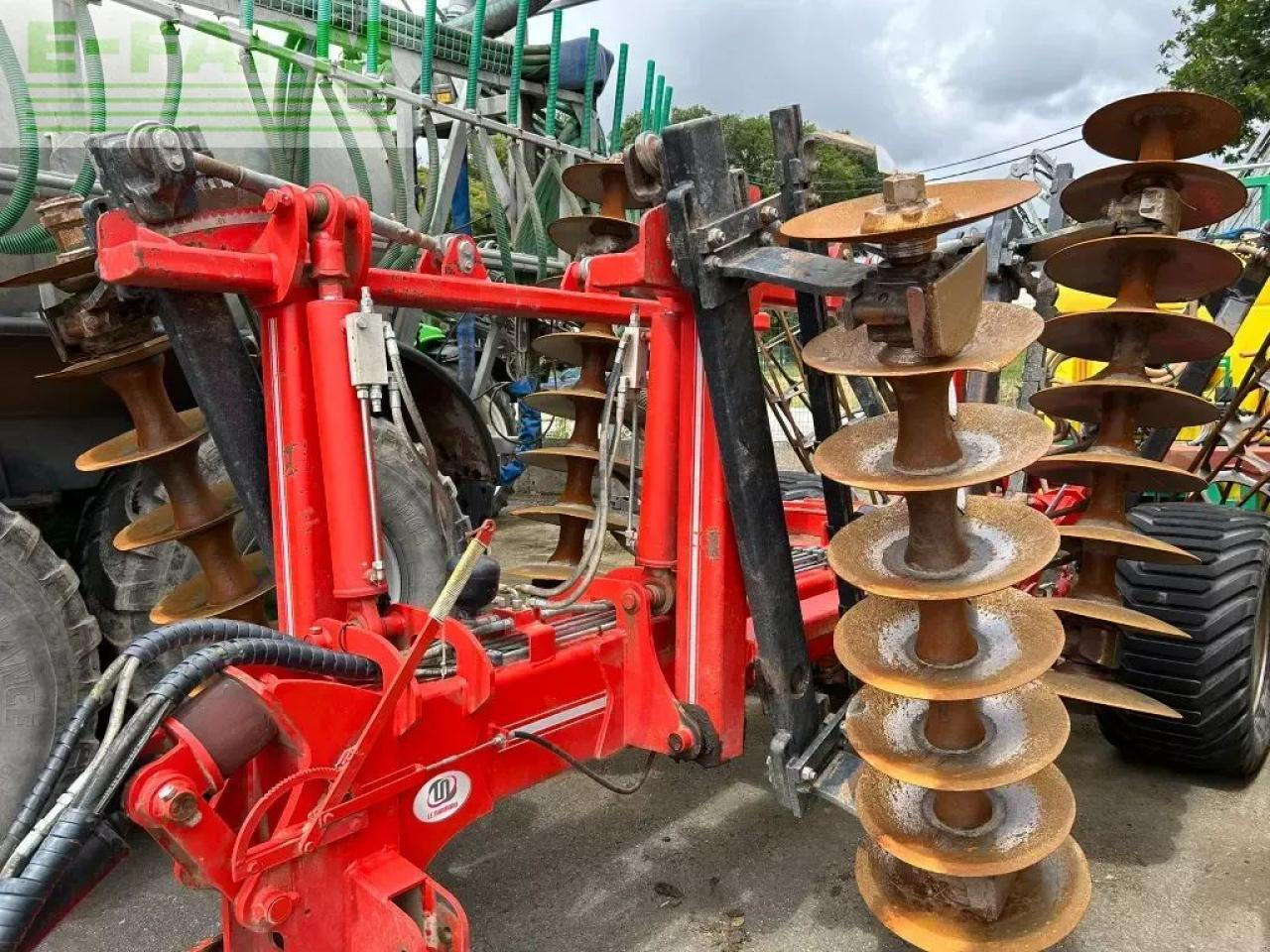 Gregoire Besson acerox32d - Diskový pluh: obrázok 4 Gregoire Besson acerox32d - Diskový pluh: obrázok 4