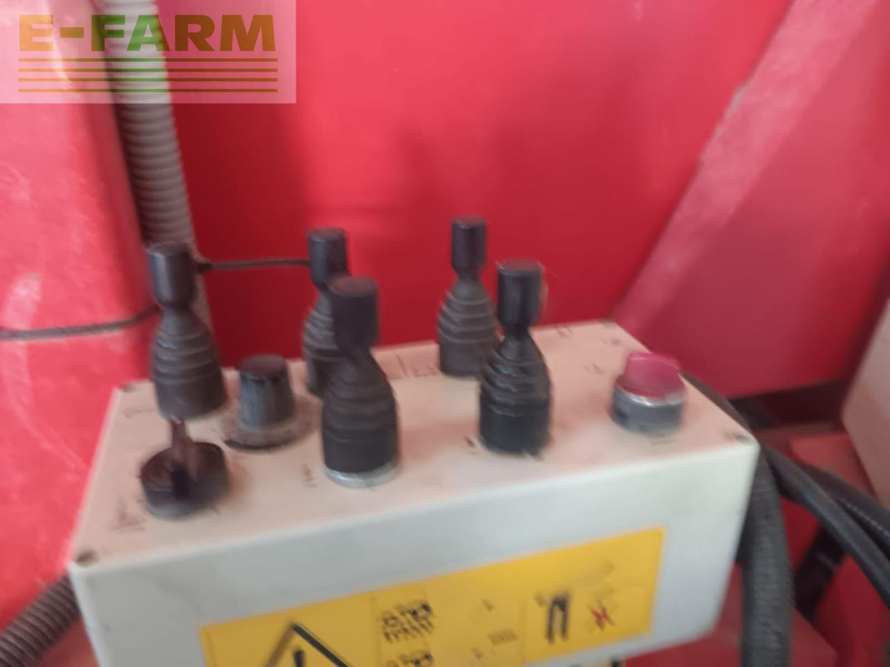 Grimme se 75-40 - Zemiakový kombajn: obrázok 5 Grimme se 75-40 - Zemiakový kombajn: obrázok 5