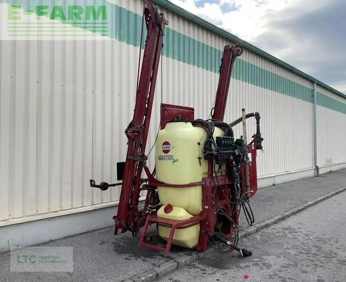 Hardi Master 1200 - Ťahaný postrekovač: obrázok 4 Hardi Master 1200 - Ťahaný postrekovač: obrázok 4