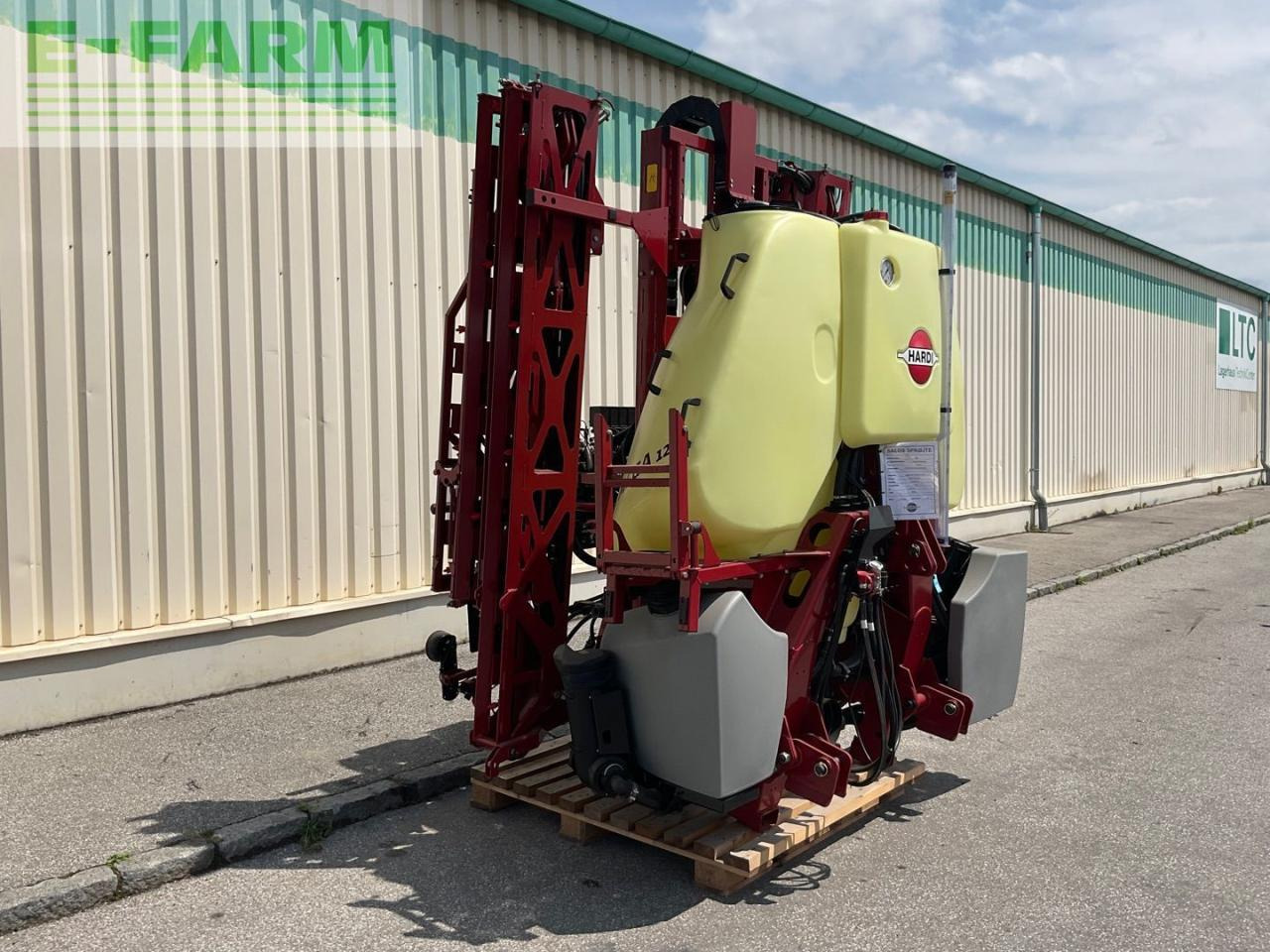 Hardi Mega 1200 - Ťahaný postrekovač: obrázok 4 Hardi Mega 1200 - Ťahaný postrekovač: obrázok 4