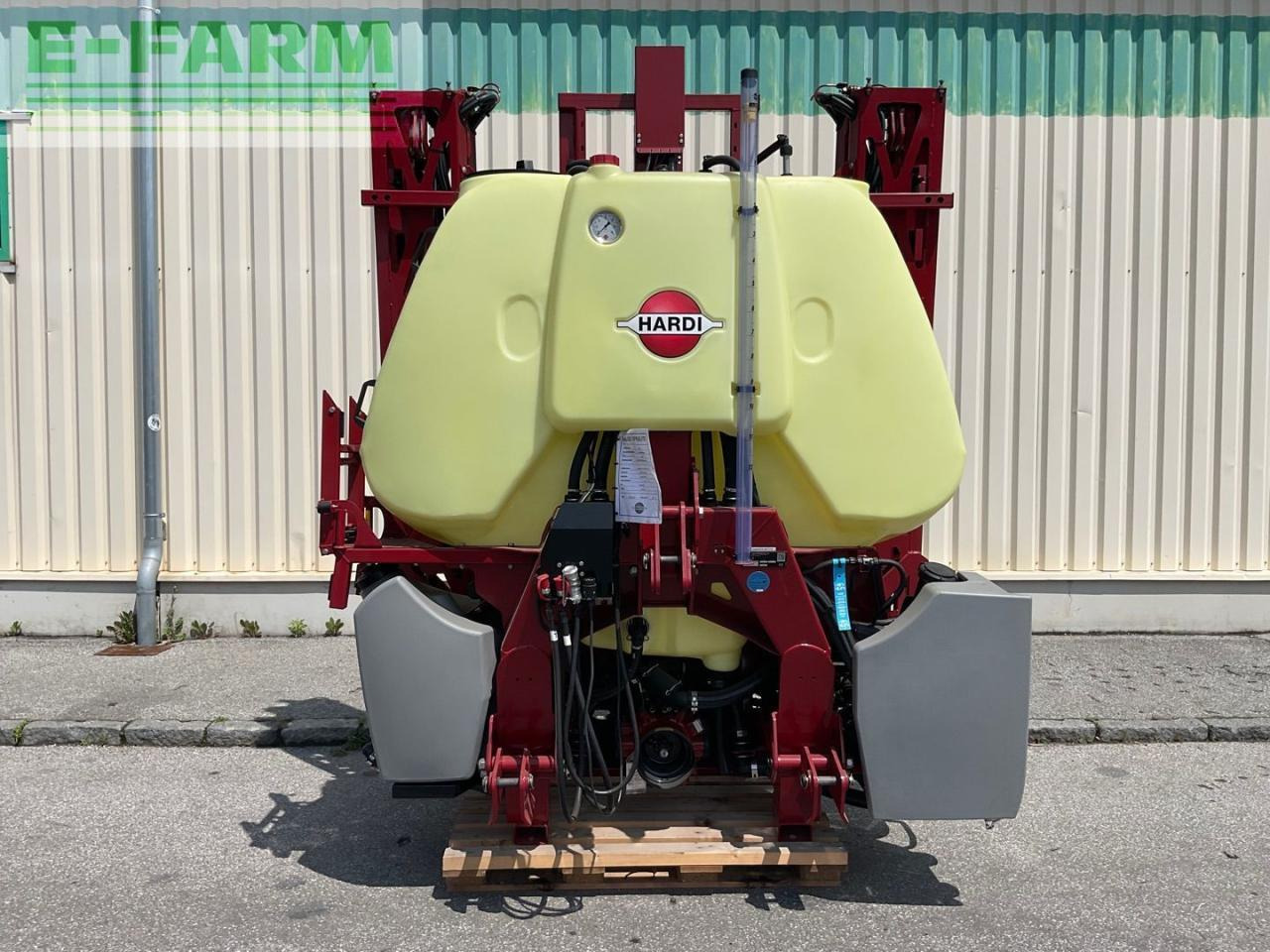 Hardi Mega 1200 - Ťahaný postrekovač: obrázok 3 Hardi Mega 1200 - Ťahaný postrekovač: obrázok 3