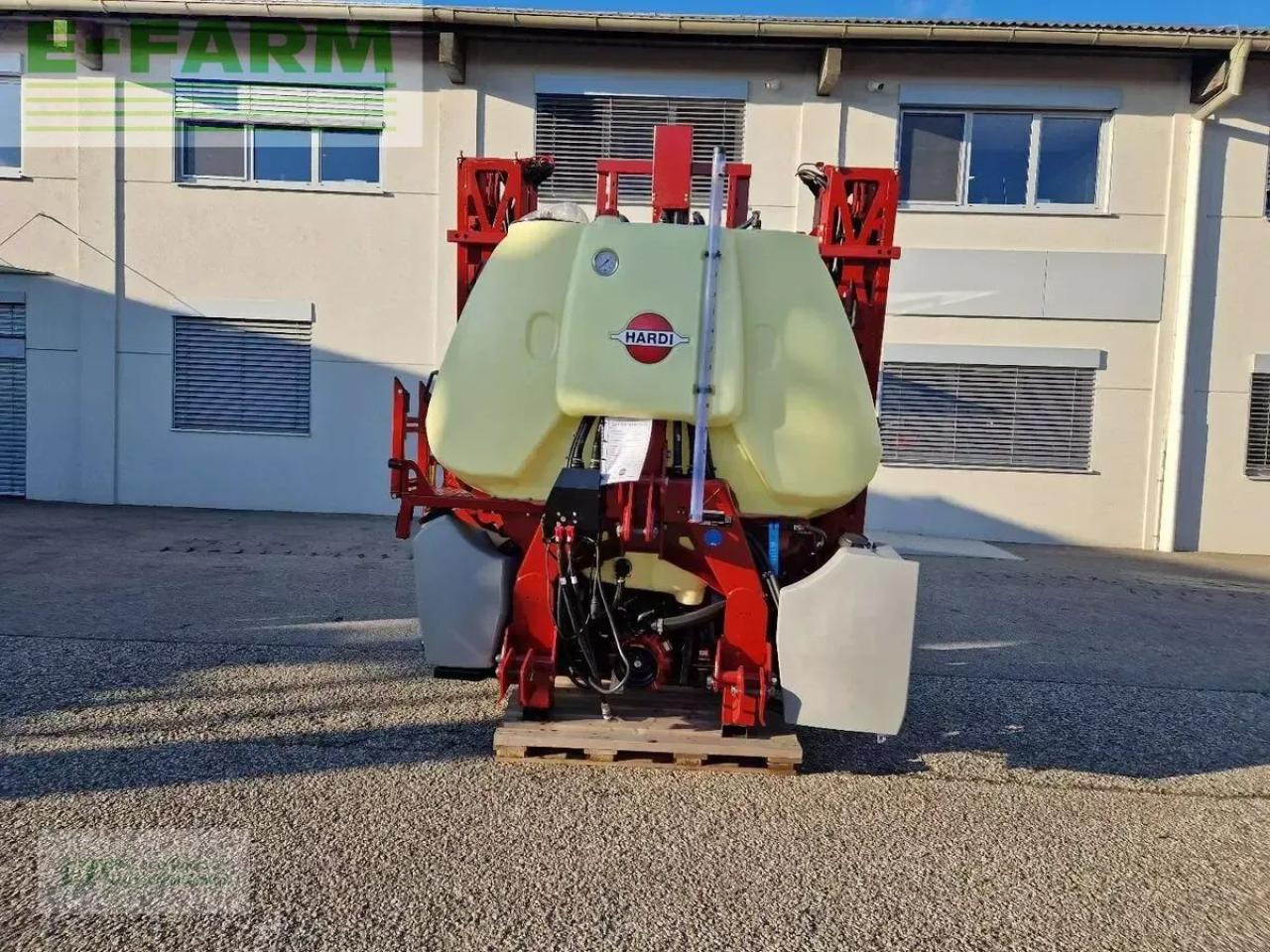 Hardi mega 12 - Ťahaný postrekovač: obrázok 5 Hardi mega 12 - Ťahaný postrekovač: obrázok 5