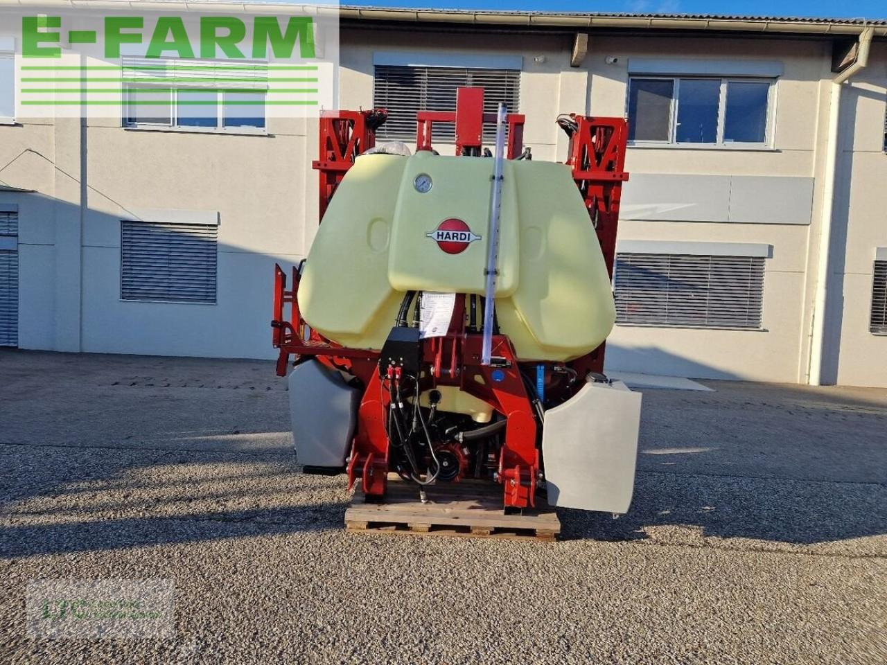 Hardi mega 12 - Ťahaný postrekovač: obrázok 5 Hardi mega 12 - Ťahaný postrekovač: obrázok 5