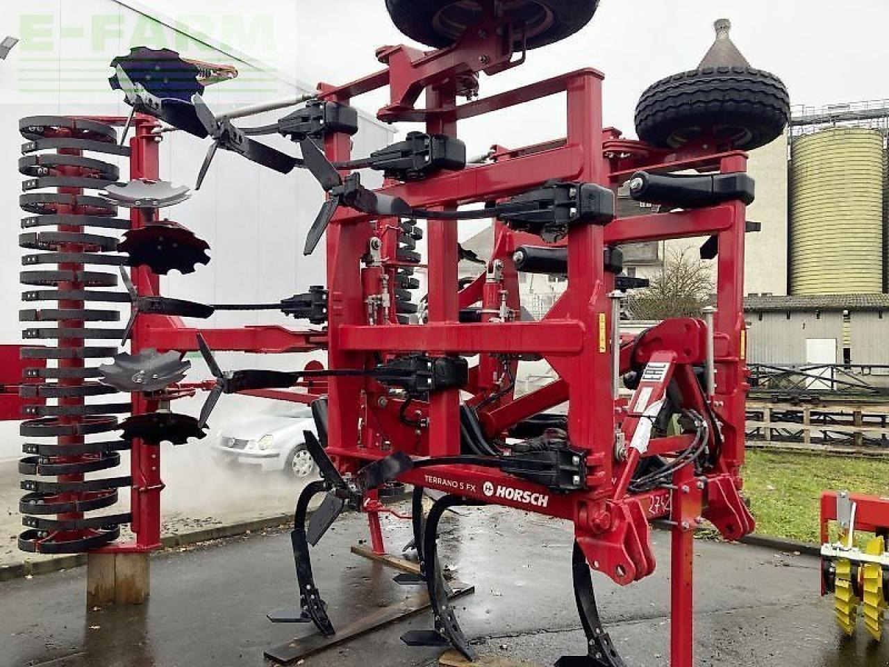 Horsch terrano 5 fx m10 - Kultivátor: obrázok 5 Horsch terrano 5 fx m10 - Kultivátor: obrázok 5