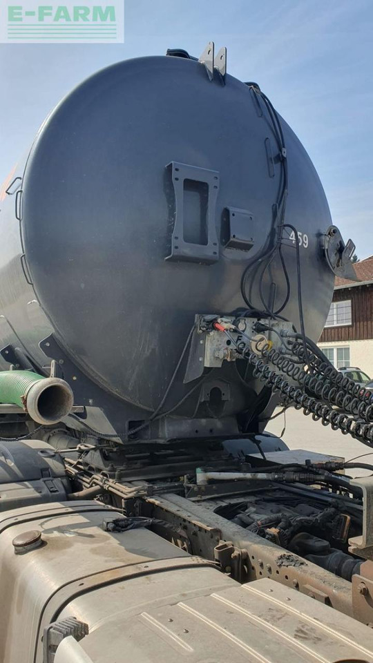Fliegl stf 27500 sattel-transportfaß, güllefaß - Iné stroje: obrázok 2 Fliegl stf 27500 sattel-transportfaß, güllefaß - Iné stroje: obrázok 2