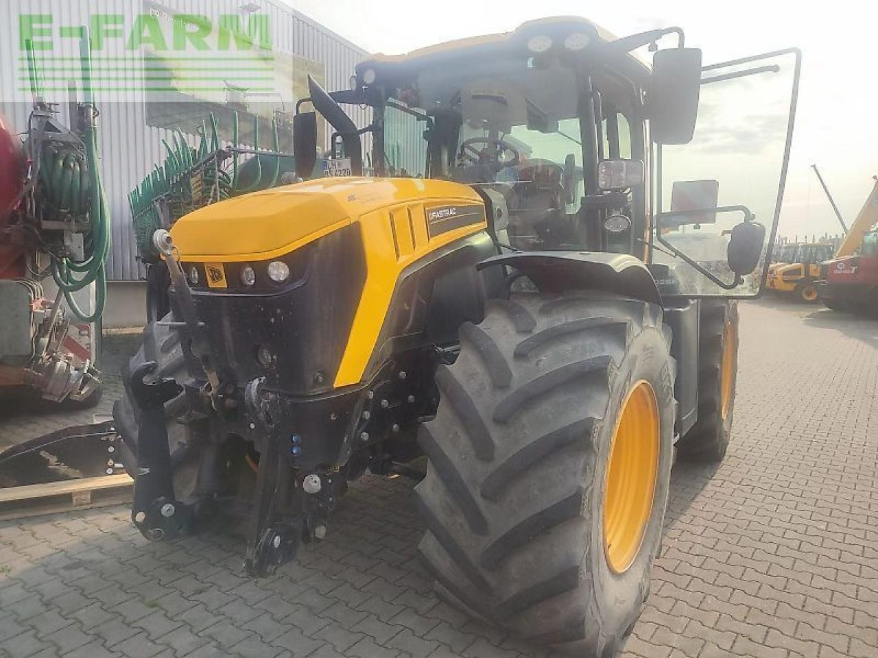 JCB 4220 fastrac - Traktor: obrázok 2 JCB 4220 fastrac - Traktor: obrázok 2