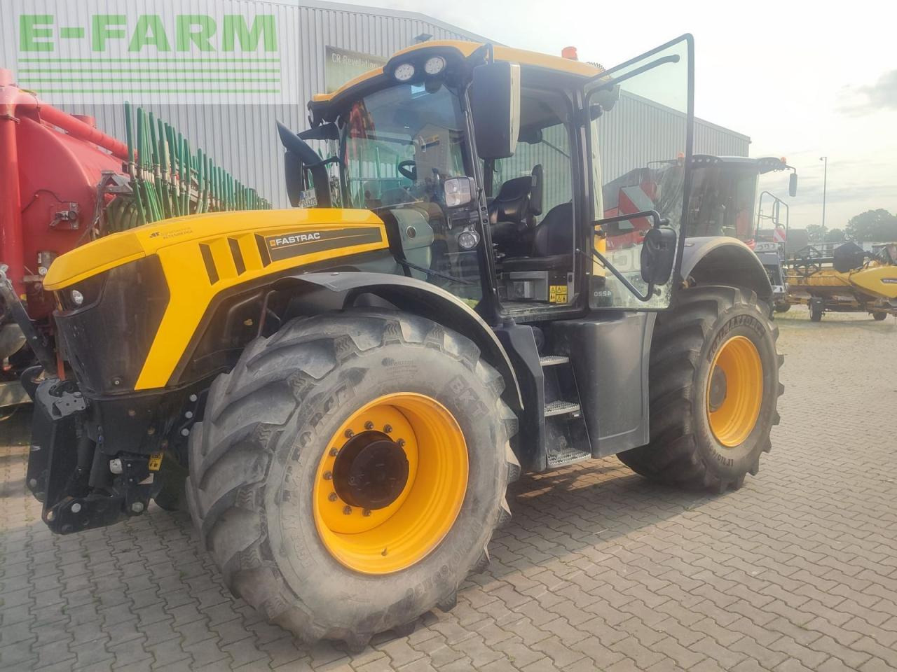 JCB 4220 fastrac - Traktor: obrázok 4 JCB 4220 fastrac - Traktor: obrázok 4