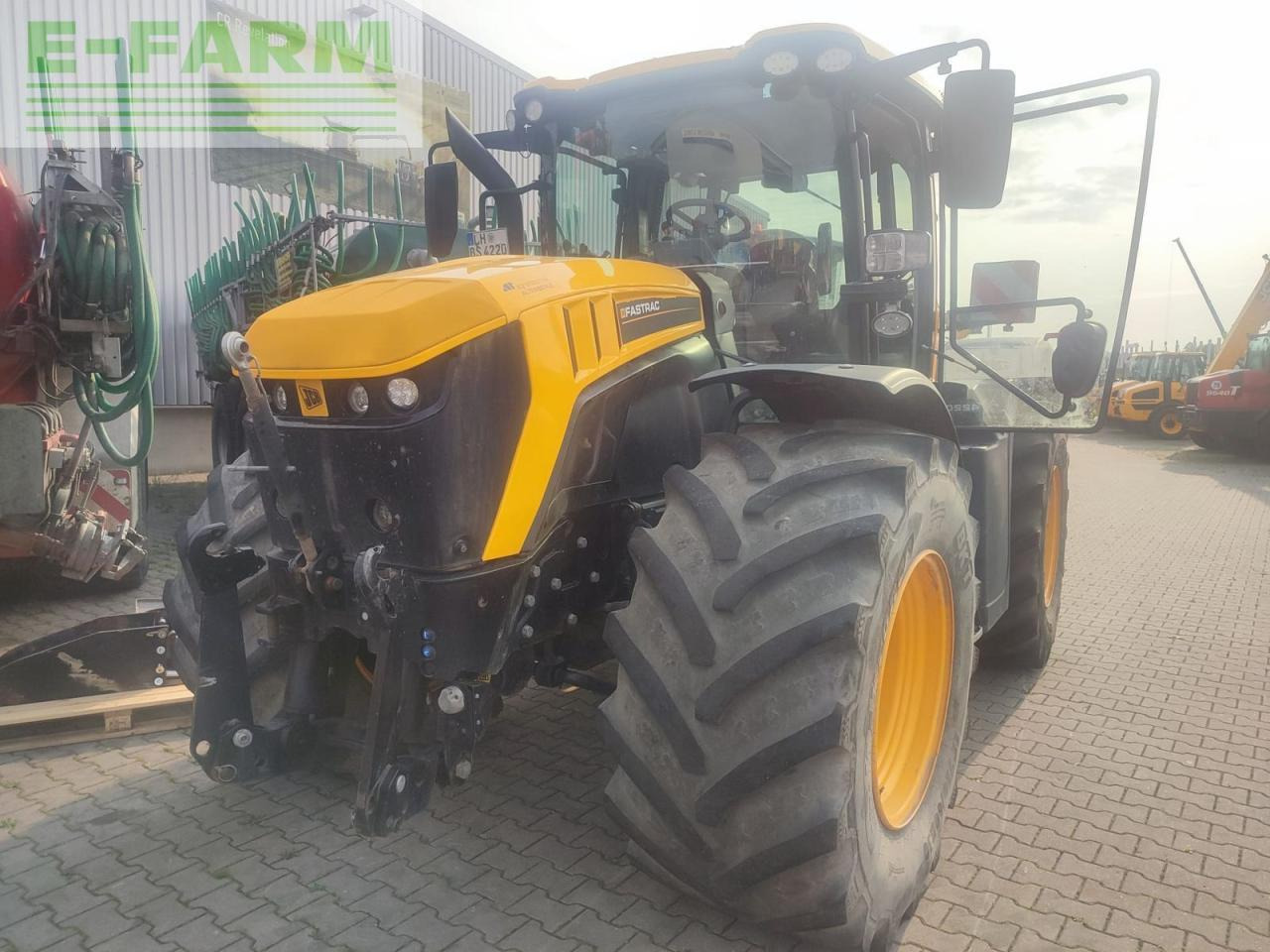 JCB 4220 fastrac - Traktor: obrázok 2 JCB 4220 fastrac - Traktor: obrázok 2