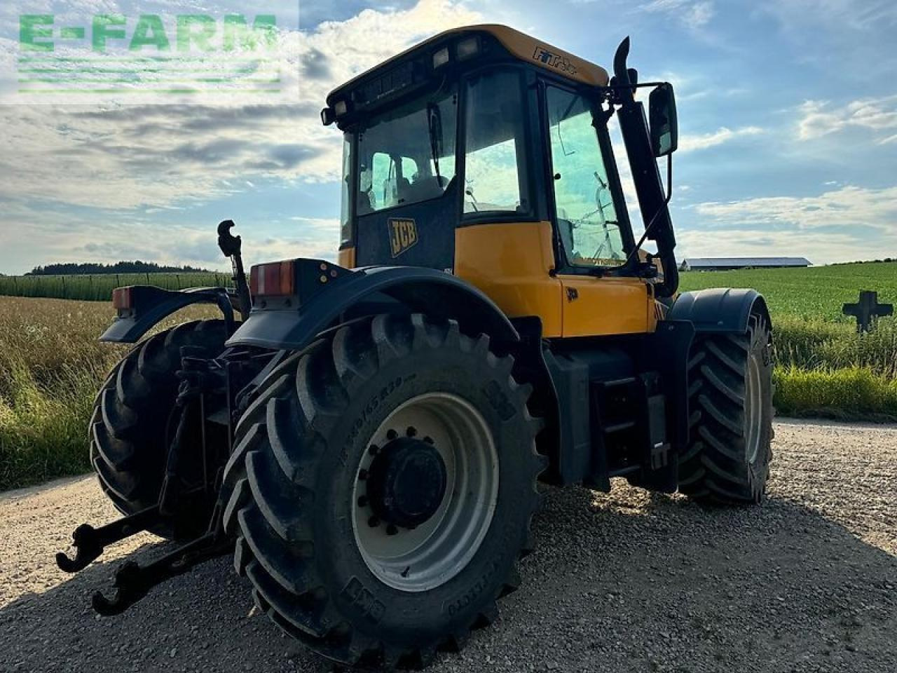 JCB fastrac 3185 smothshift - Traktor: obrázok 3 JCB fastrac 3185 smothshift - Traktor: obrázok 3
