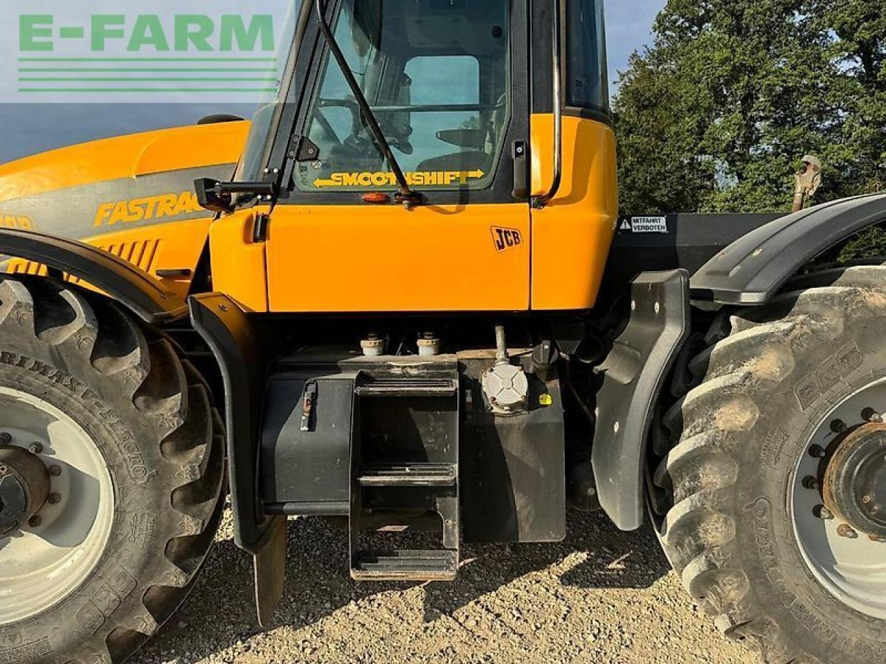 JCB fastrac 3185 smothshift - Traktor: obrázok 2 JCB fastrac 3185 smothshift - Traktor: obrázok 2