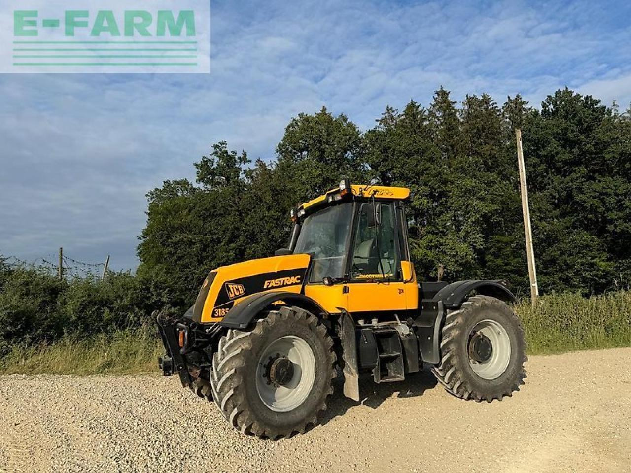 JCB fastrac 3185 smothshift - Traktor: obrázok 4 JCB fastrac 3185 smothshift - Traktor: obrázok 4