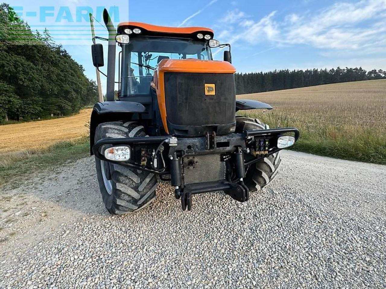 JCB fastrac 3200 xtra sisu - Traktor: obrázok 3 JCB fastrac 3200 xtra sisu - Traktor: obrázok 3