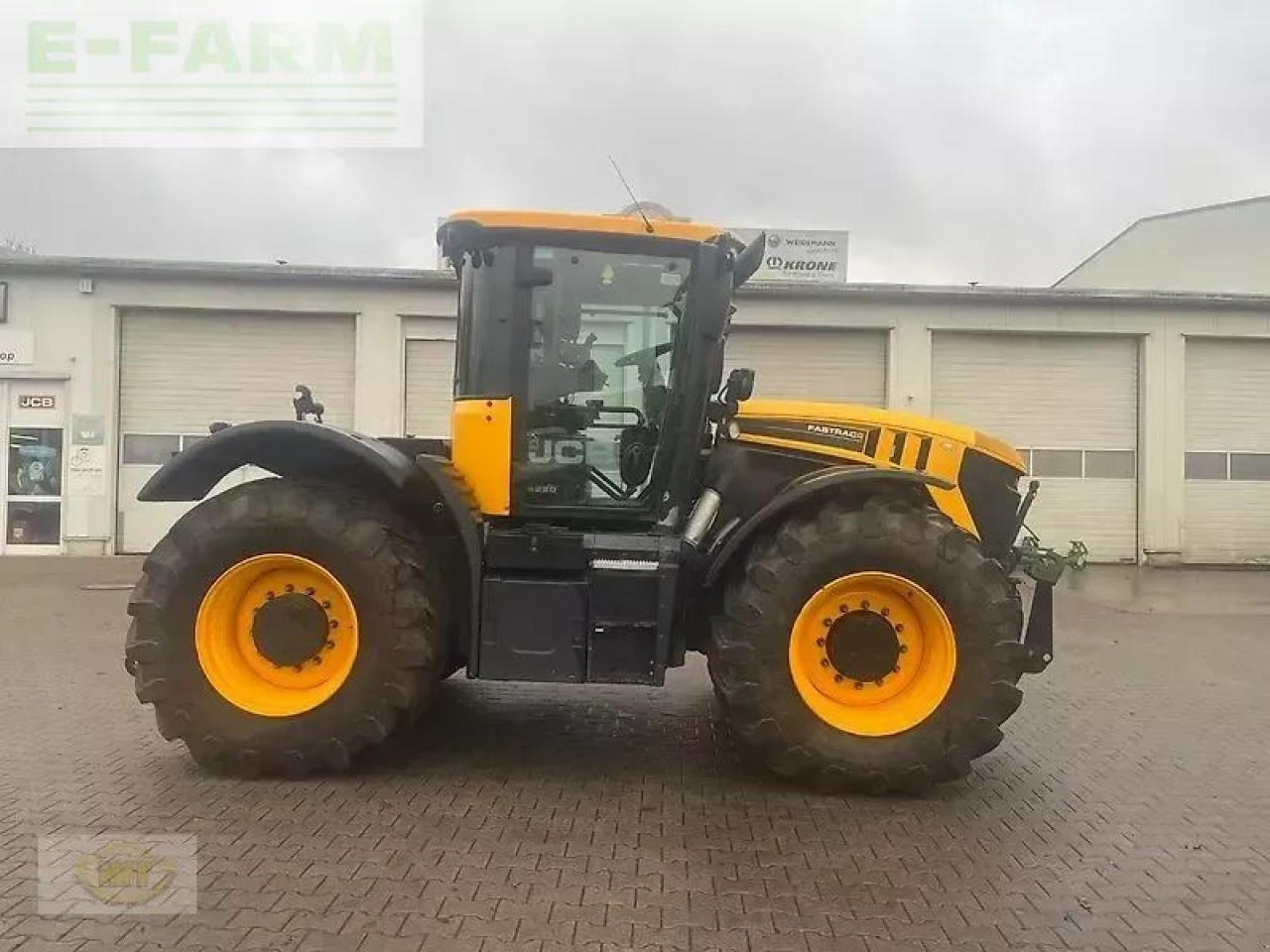 JCB fastrac 4220 - Traktor: obrázok 4 JCB fastrac 4220 - Traktor: obrázok 4