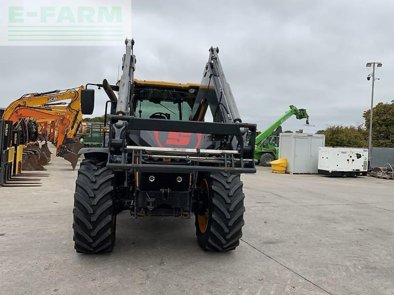 JCB fastrac 4220 tractor (st24631) - Traktor: obrázok 4 JCB fastrac 4220 tractor (st24631) - Traktor: obrázok 4