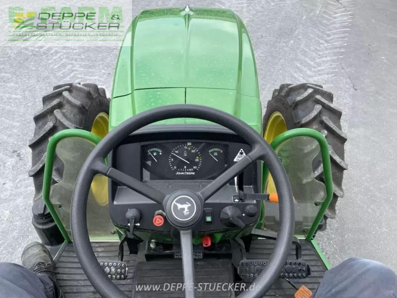 John Deere 5055e - Traktor: obrázok 5 John Deere 5055e - Traktor: obrázok 5