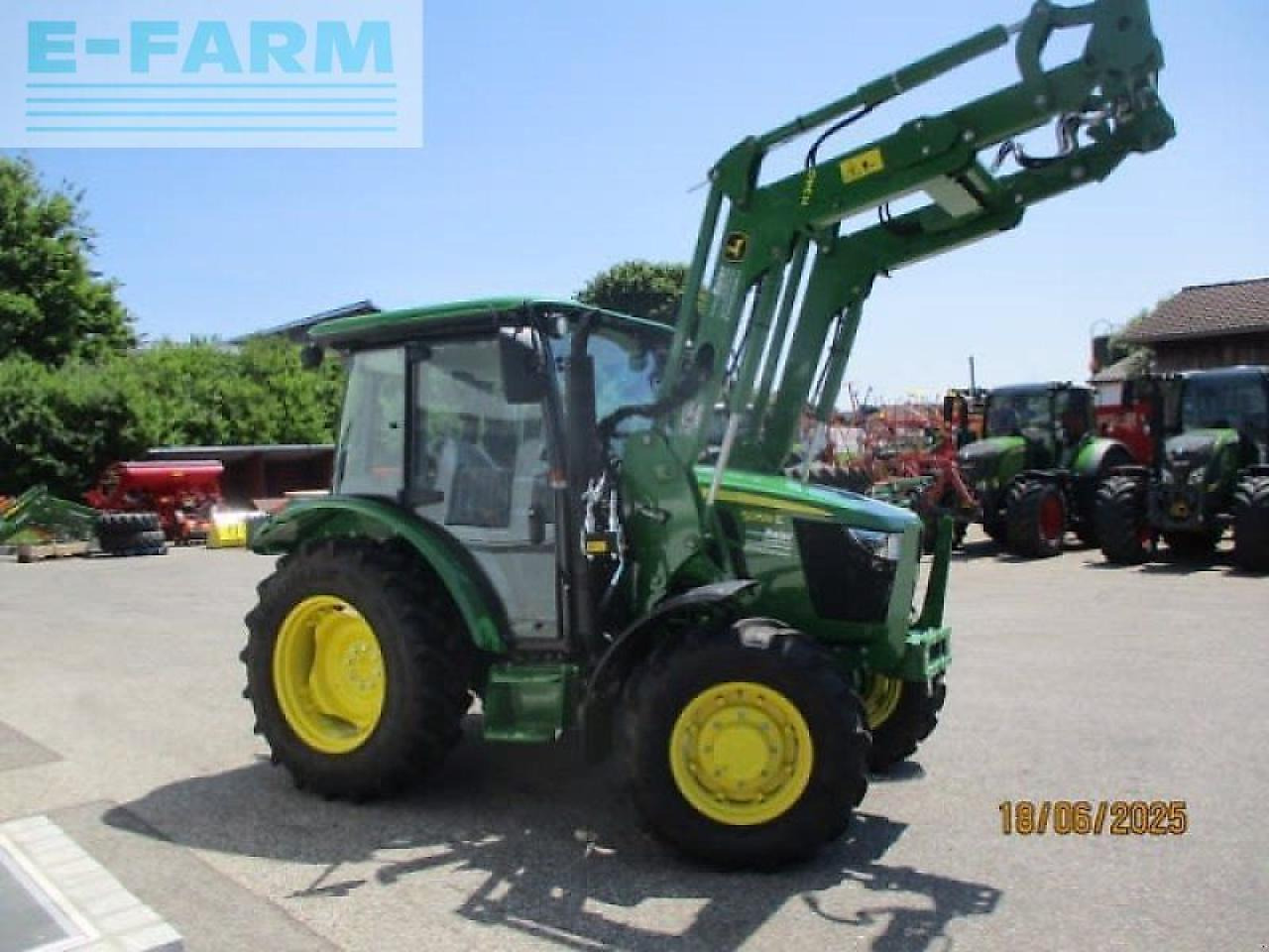 John Deere 5058 e - Traktor: obrázok 4 John Deere 5058 e - Traktor: obrázok 4