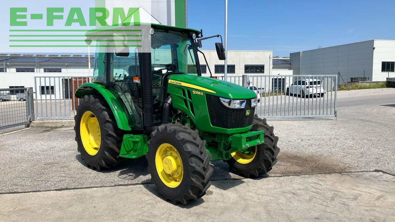 John Deere 5058E - Traktor: obrázok 4 John Deere 5058E - Traktor: obrázok 4