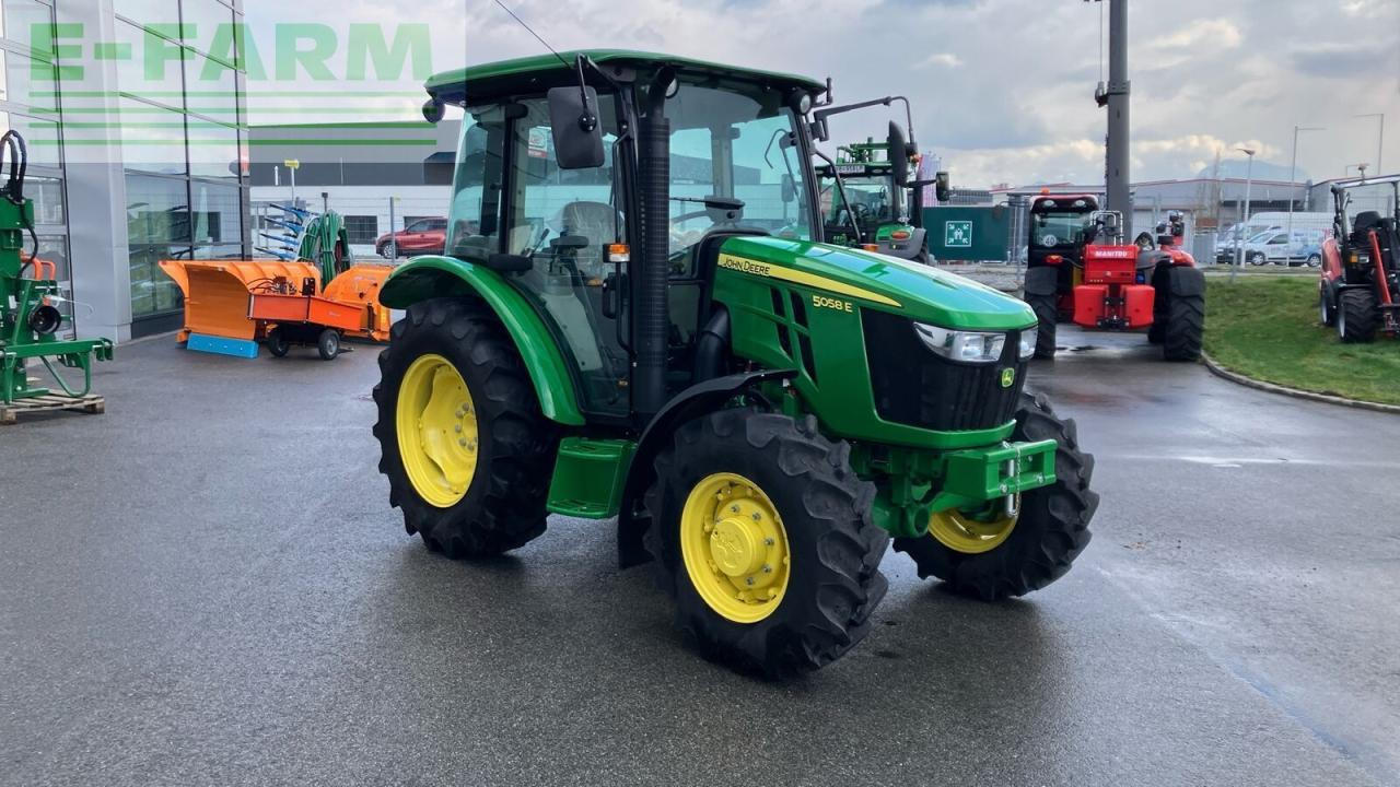 John Deere 5058e - Traktor: obrázok 2 John Deere 5058e - Traktor: obrázok 2