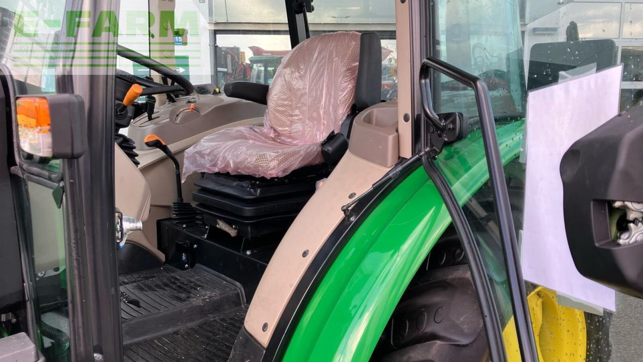 John Deere 5058e - Traktor: obrázok 5 John Deere 5058e - Traktor: obrázok 5