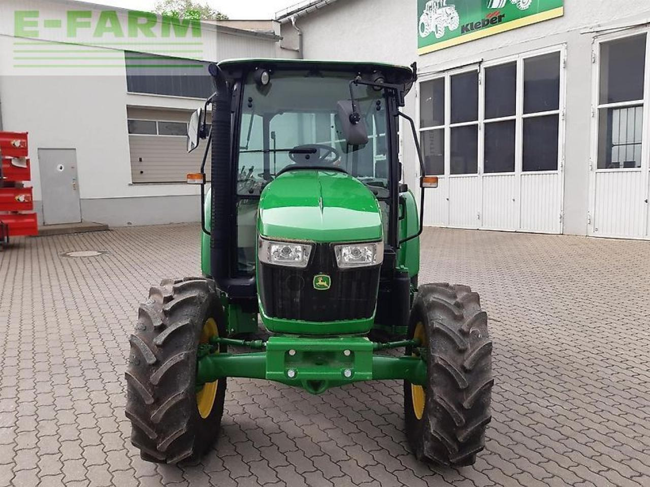 John Deere 5058e - Traktor: obrázok 2 John Deere 5058e - Traktor: obrázok 2