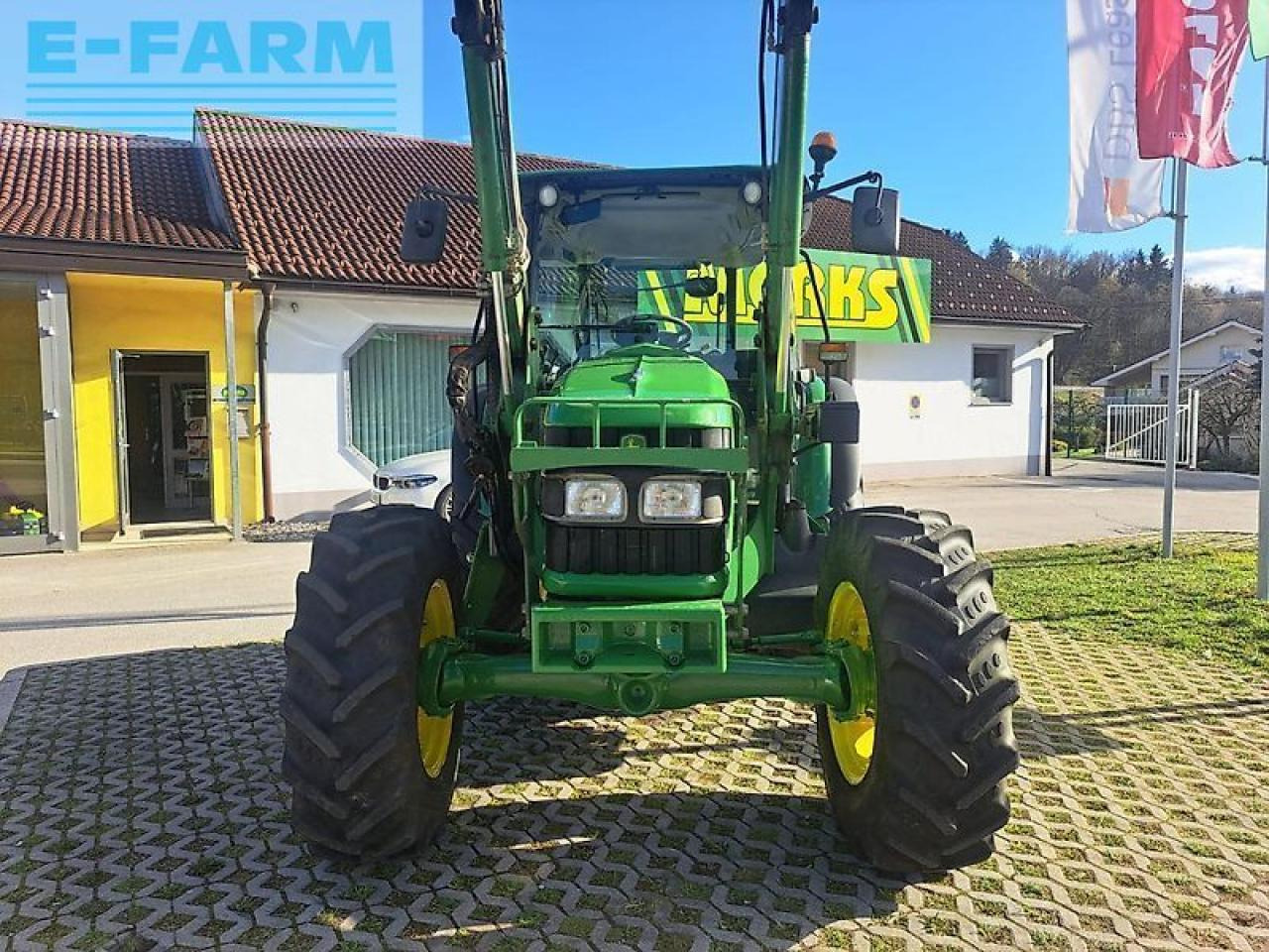 John Deere 5090r - Traktor: obrázok 3 John Deere 5090r - Traktor: obrázok 3