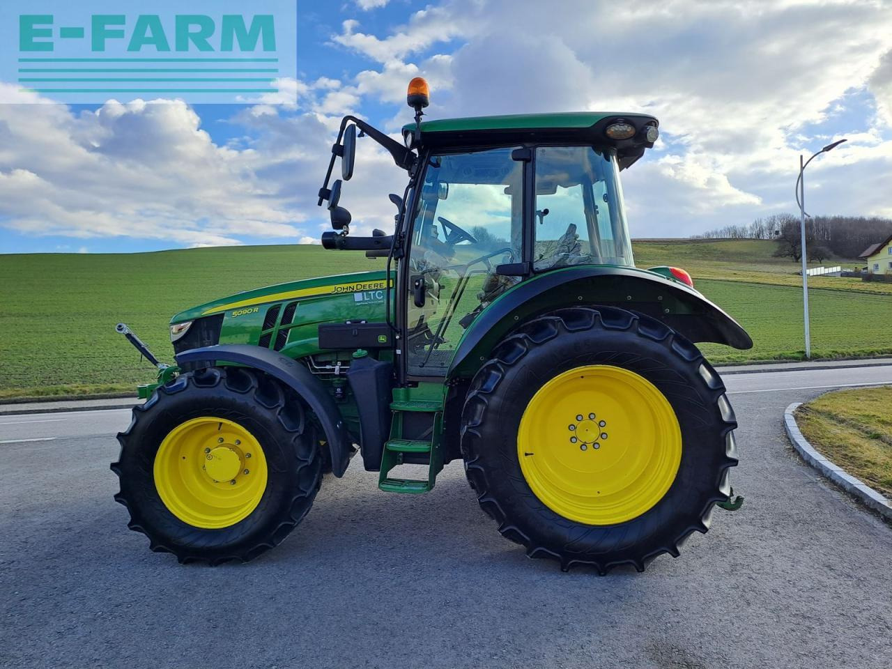 John Deere 5090r / lastschalt (gebrauchter john deere 5r) - Traktor: obrázok 5 John Deere 5090r / lastschalt (gebrauchter john deere 5r) - Traktor: obrázok 5