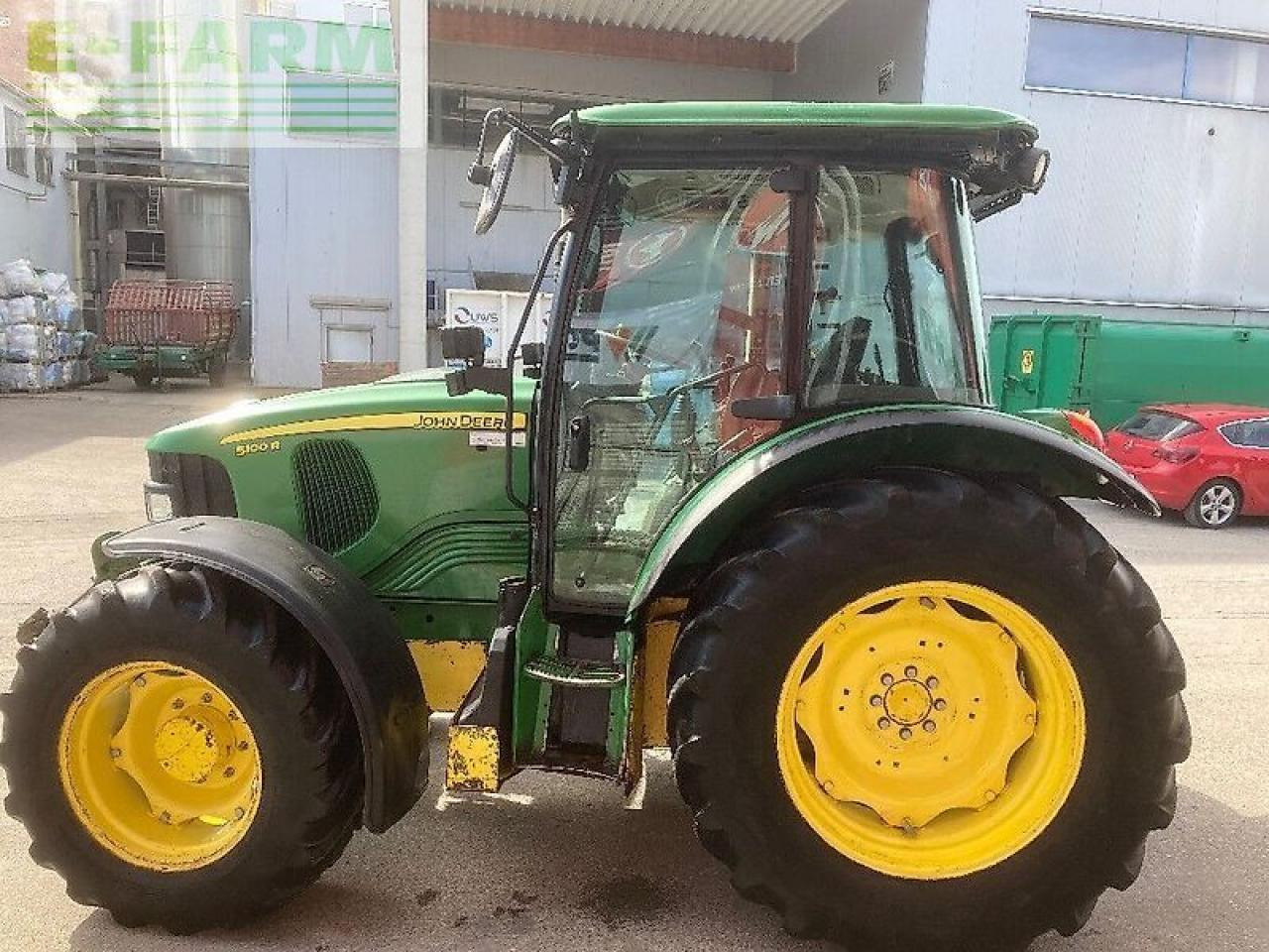 John Deere 5100 r - Traktor: obrázok 5 John Deere 5100 r - Traktor: obrázok 5