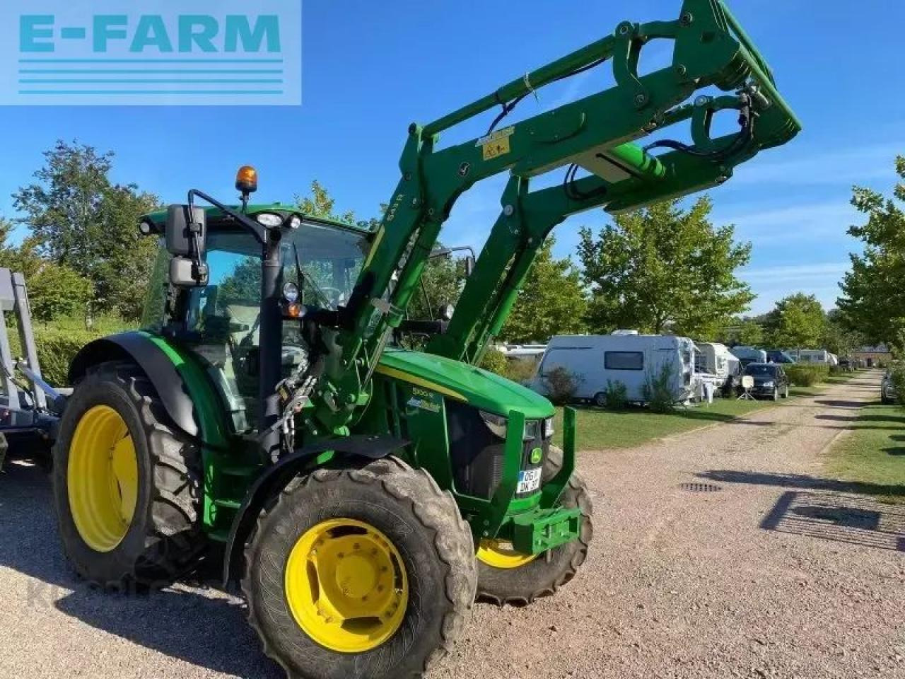John Deere 5100r - Traktor: obrázok 1 John Deere 5100r - Traktor: obrázok 1