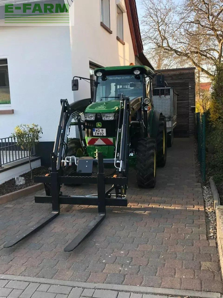 John Deere 5105gf stoll frontlader opt. 3-seite anhänger - Traktor: obrázok 3 John Deere 5105gf stoll frontlader opt. 3-seite anhänger - Traktor: obrázok 3