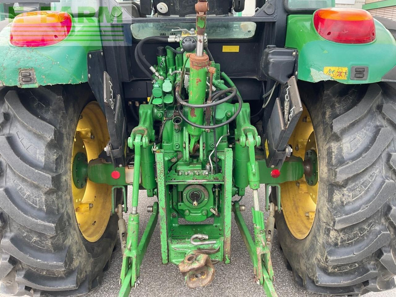Traktor John Deere 5820: obrázok 14