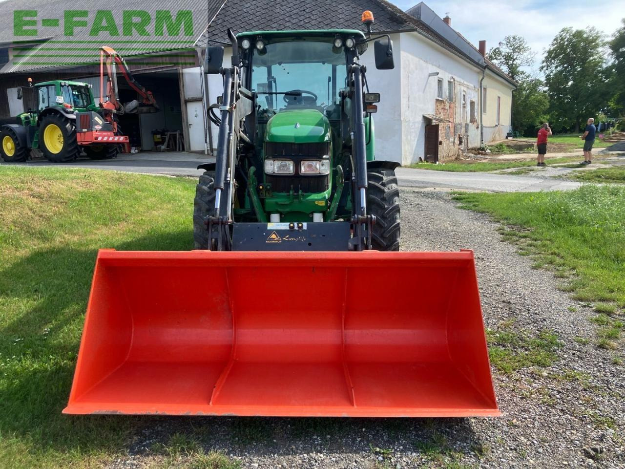 John Deere 5820 - Traktor: obrázok 3 John Deere 5820 - Traktor: obrázok 3