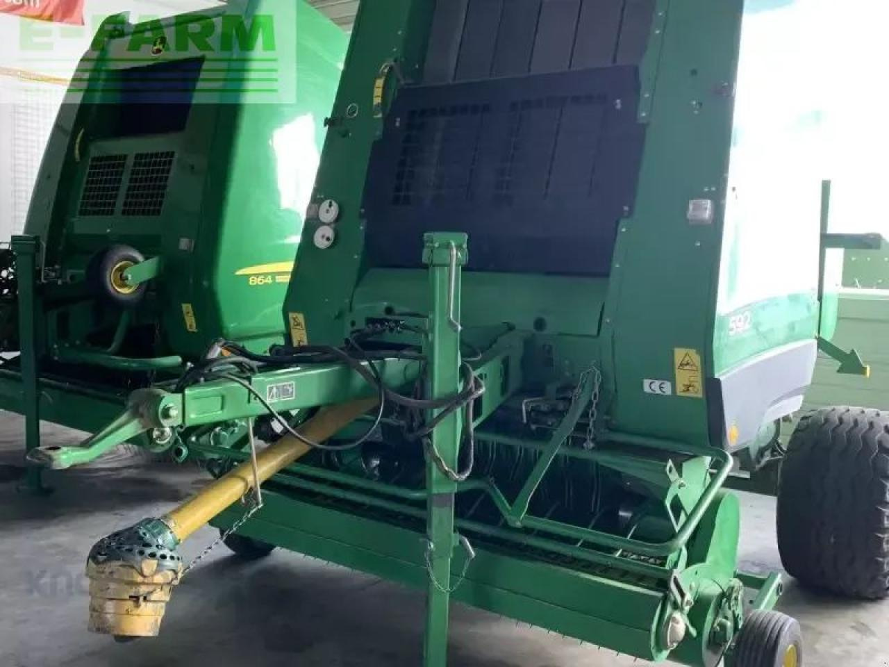 John Deere 592 maxi cut - Lis na hranaté balíky: obrázok 3 John Deere 592 maxi cut - Lis na hranaté balíky: obrázok 3