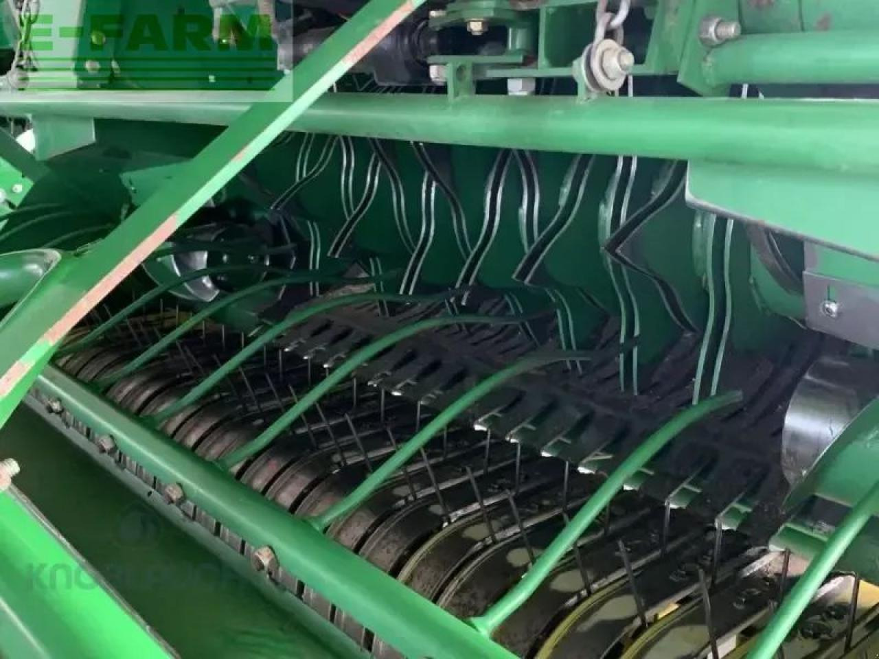 John Deere 592 maxi cut - Lis na hranaté balíky: obrázok 5 John Deere 592 maxi cut - Lis na hranaté balíky: obrázok 5