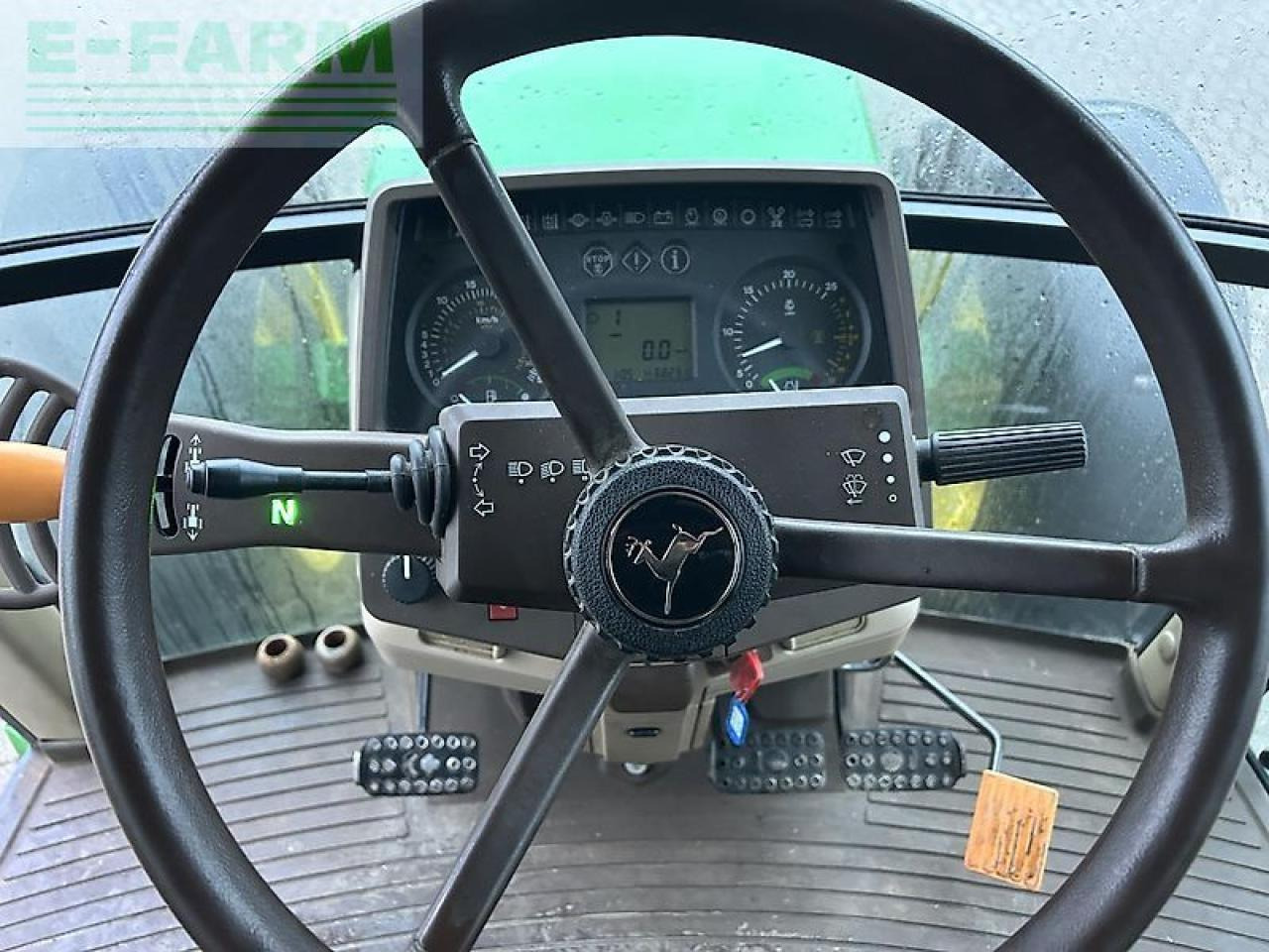 John Deere 6110 - Traktor: obrázok 4 John Deere 6110 - Traktor: obrázok 4