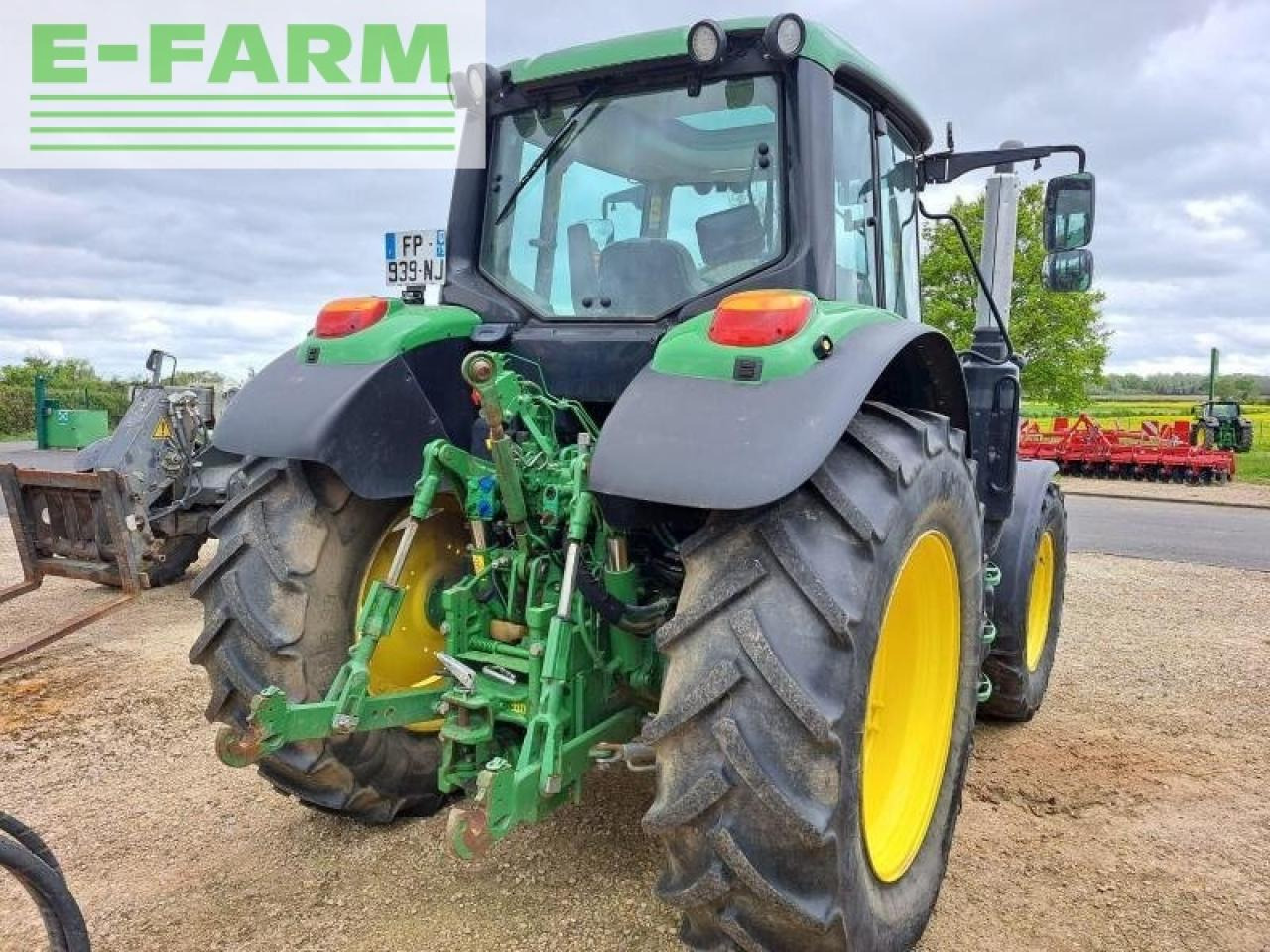 John Deere 6110m - Traktor: obrázok 4 John Deere 6110m - Traktor: obrázok 4