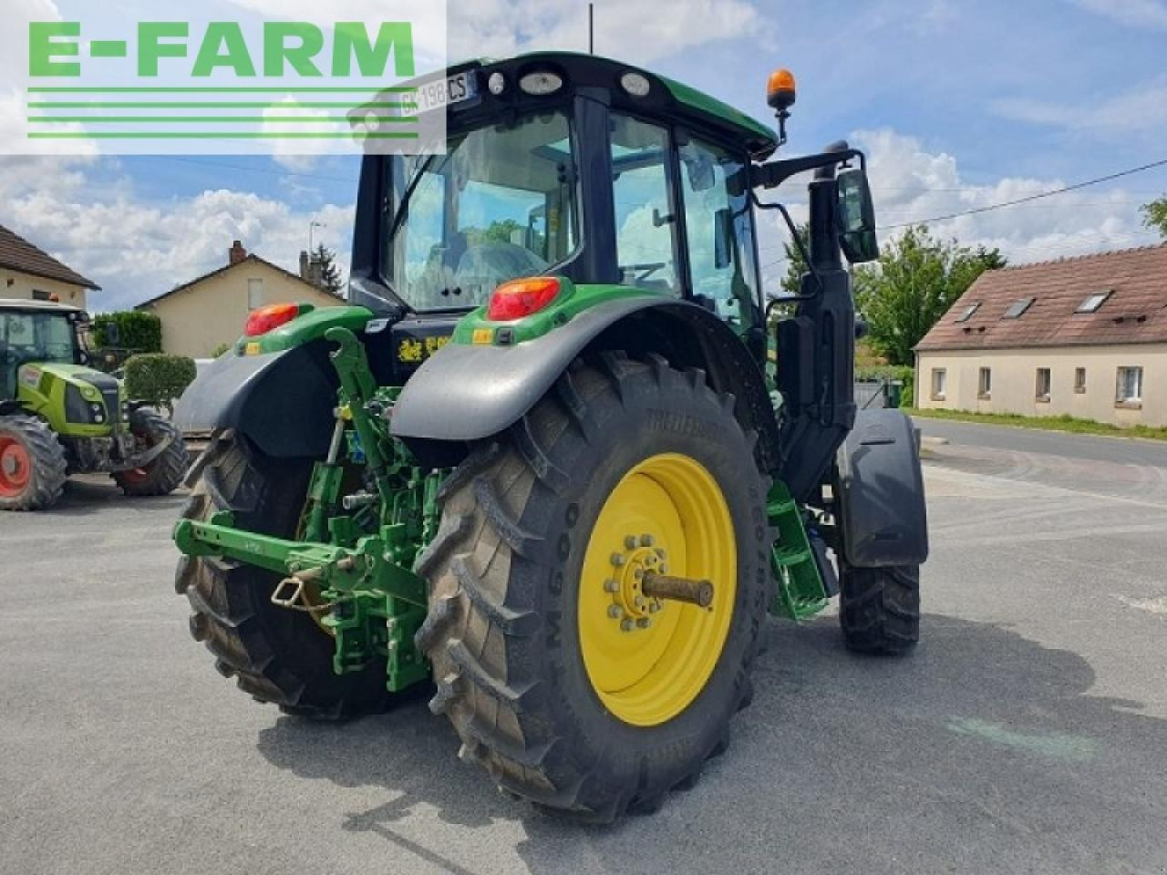 John Deere 6120m - Traktor: obrázok 3 John Deere 6120m - Traktor: obrázok 3